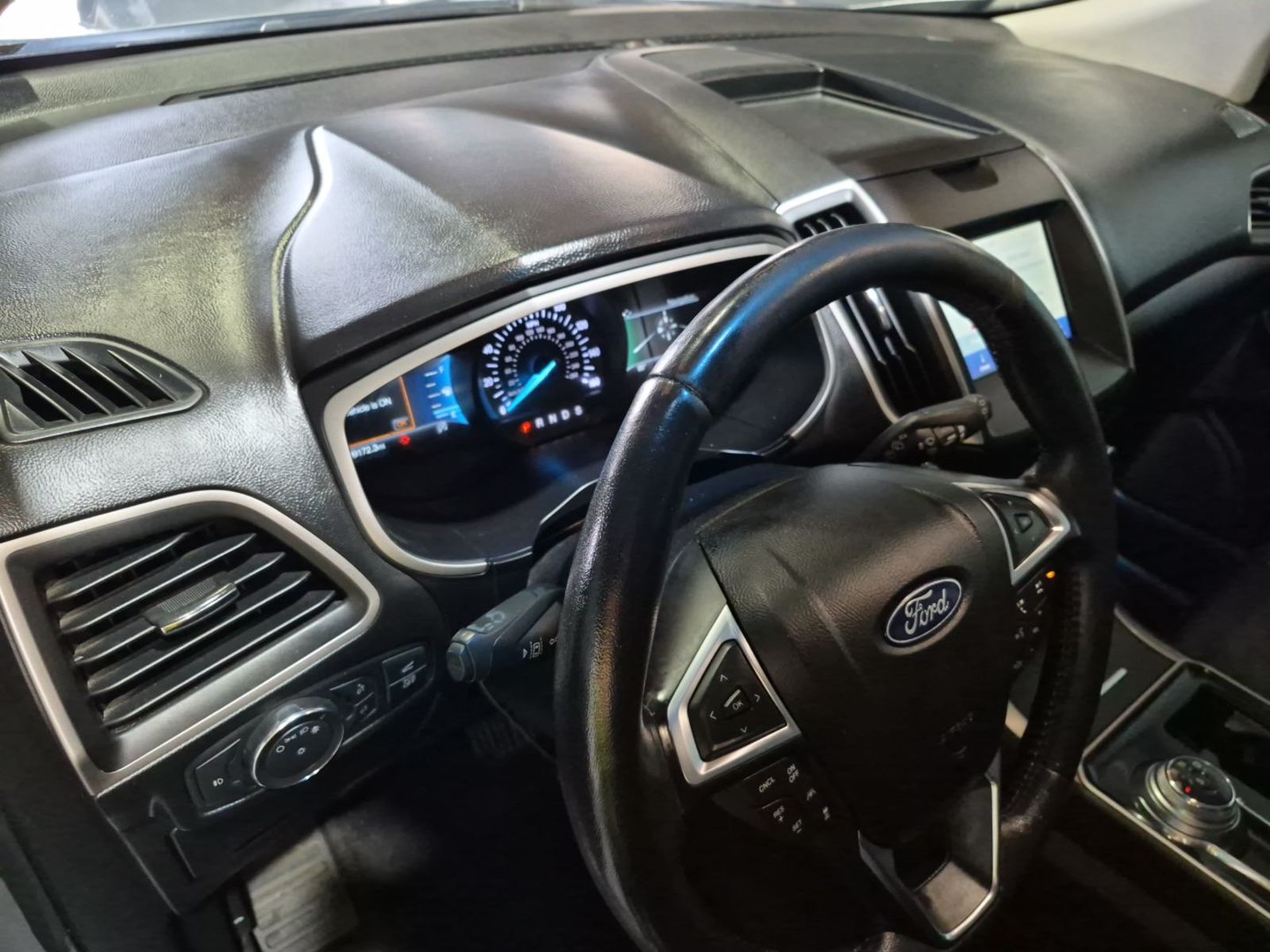 2020 Ford Edge  SEL FWD