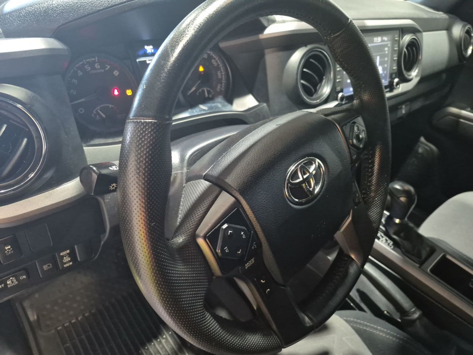 2023 Toyota Tacoma   AWD