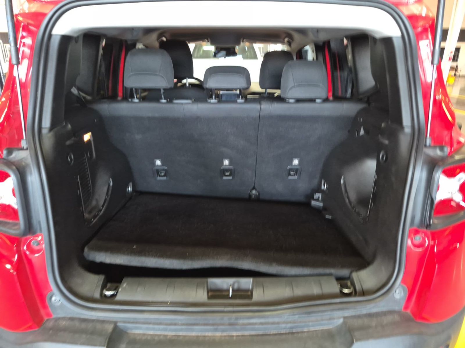 2021 Jeep Renegade  Latitude FWD