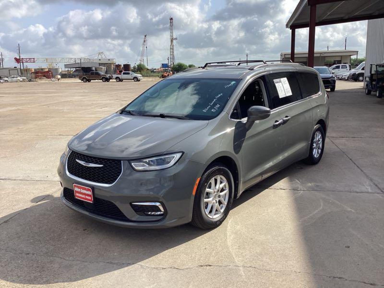 2022 Chrysler Pacifica  Touring L FWD