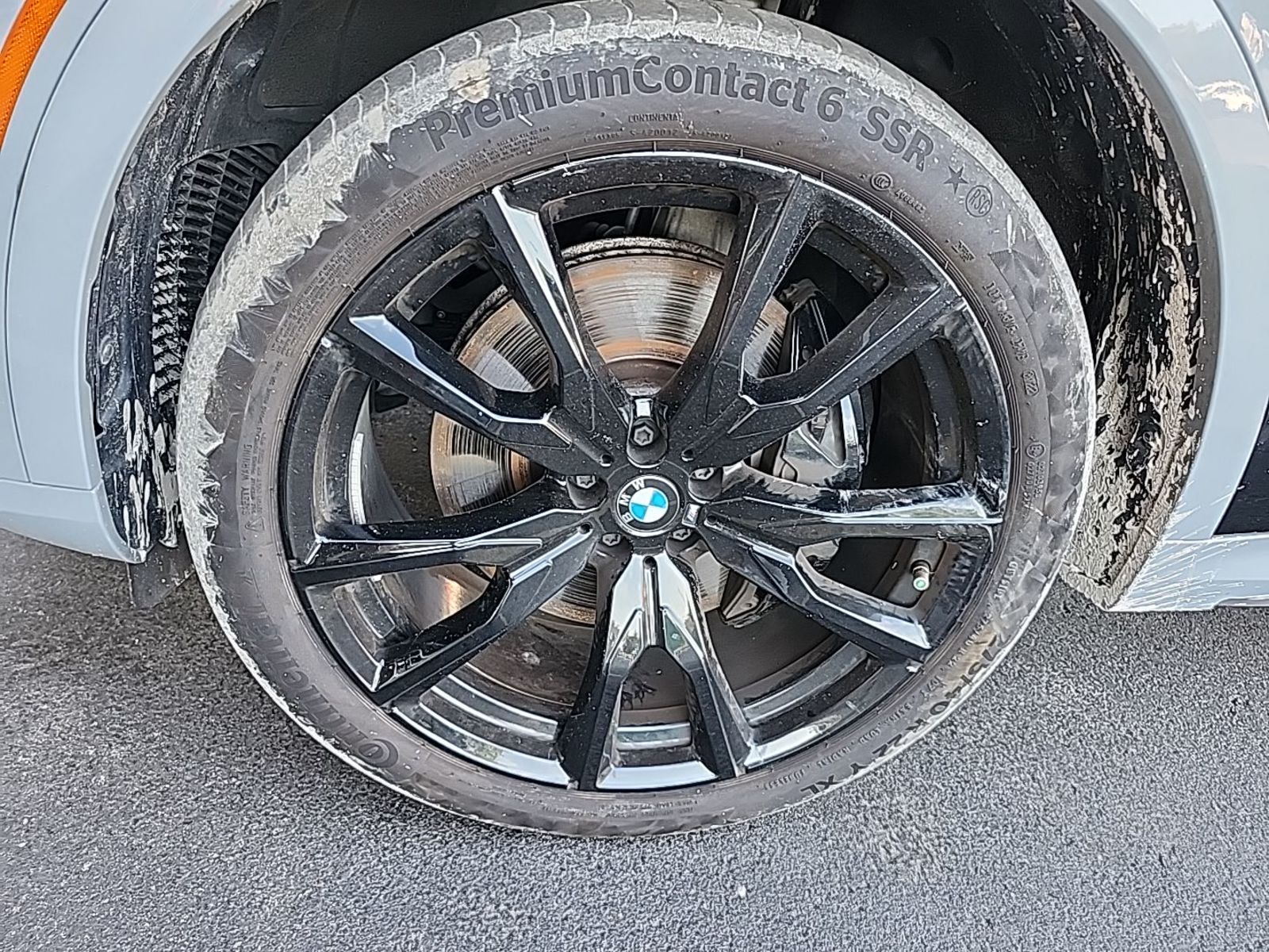 2023 BMW X7  M60i AWD