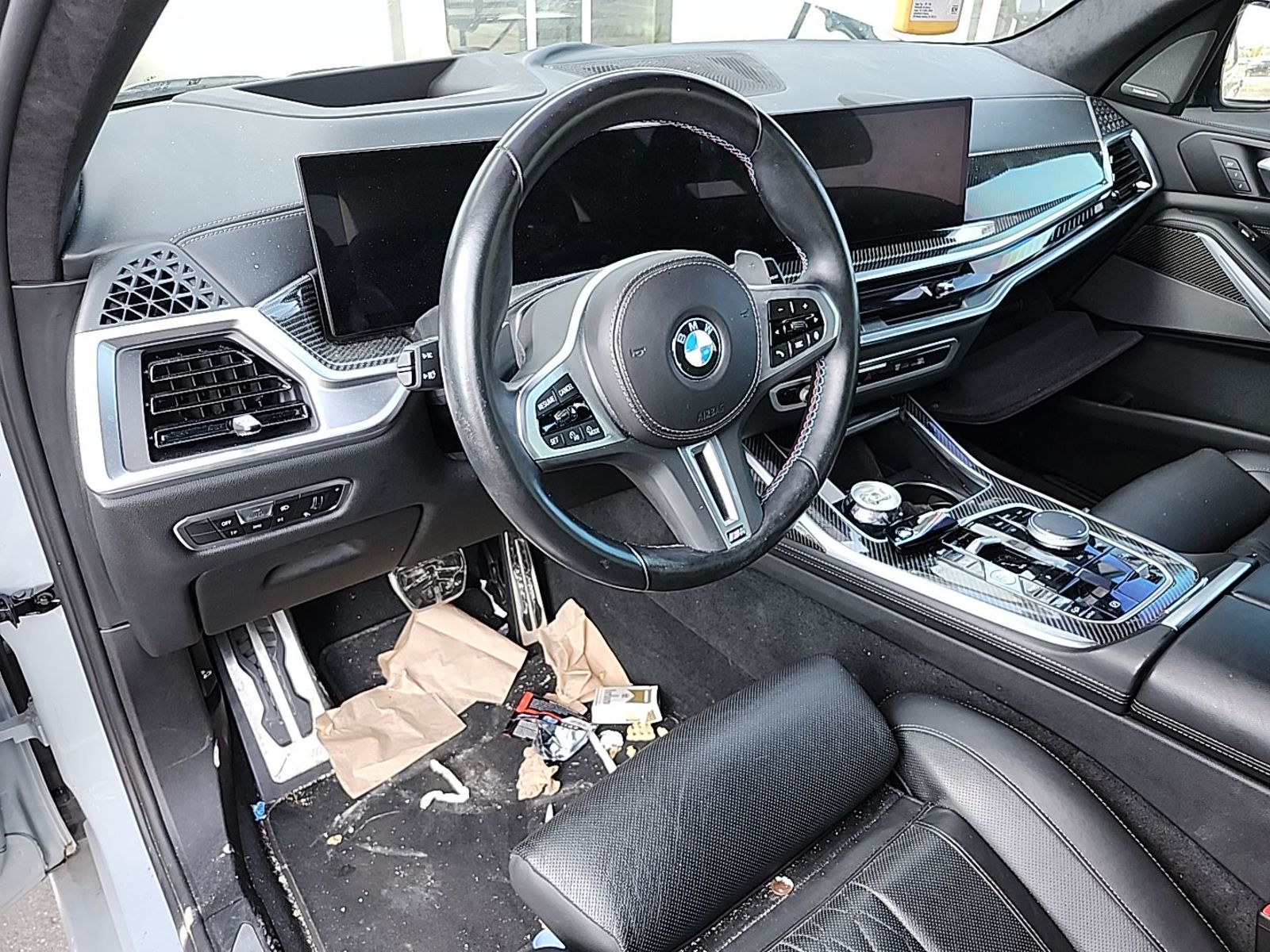 2023 BMW X7  M60i AWD
