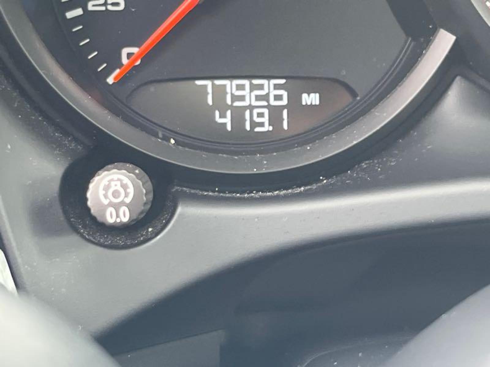 2021 Porsche macan  S AWD
