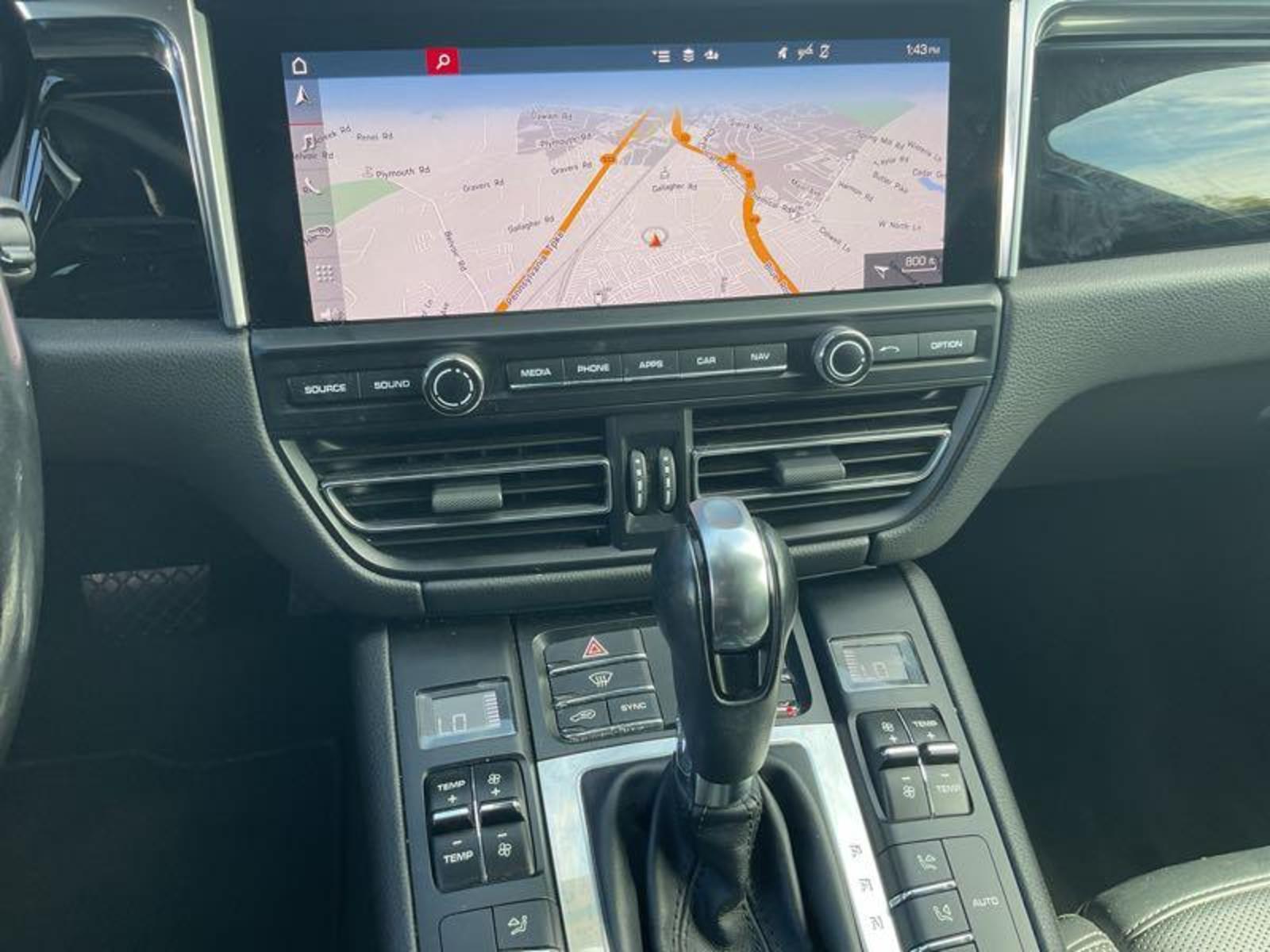 2021 Porsche macan  S AWD