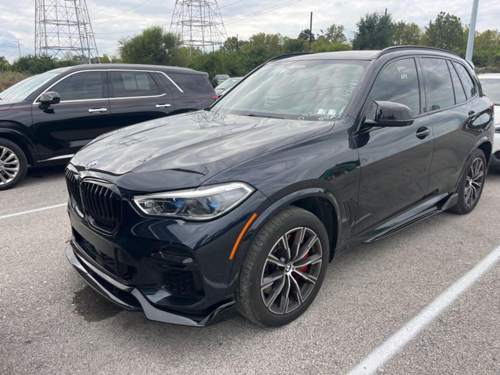 2022 BMW X5  M50i AWD