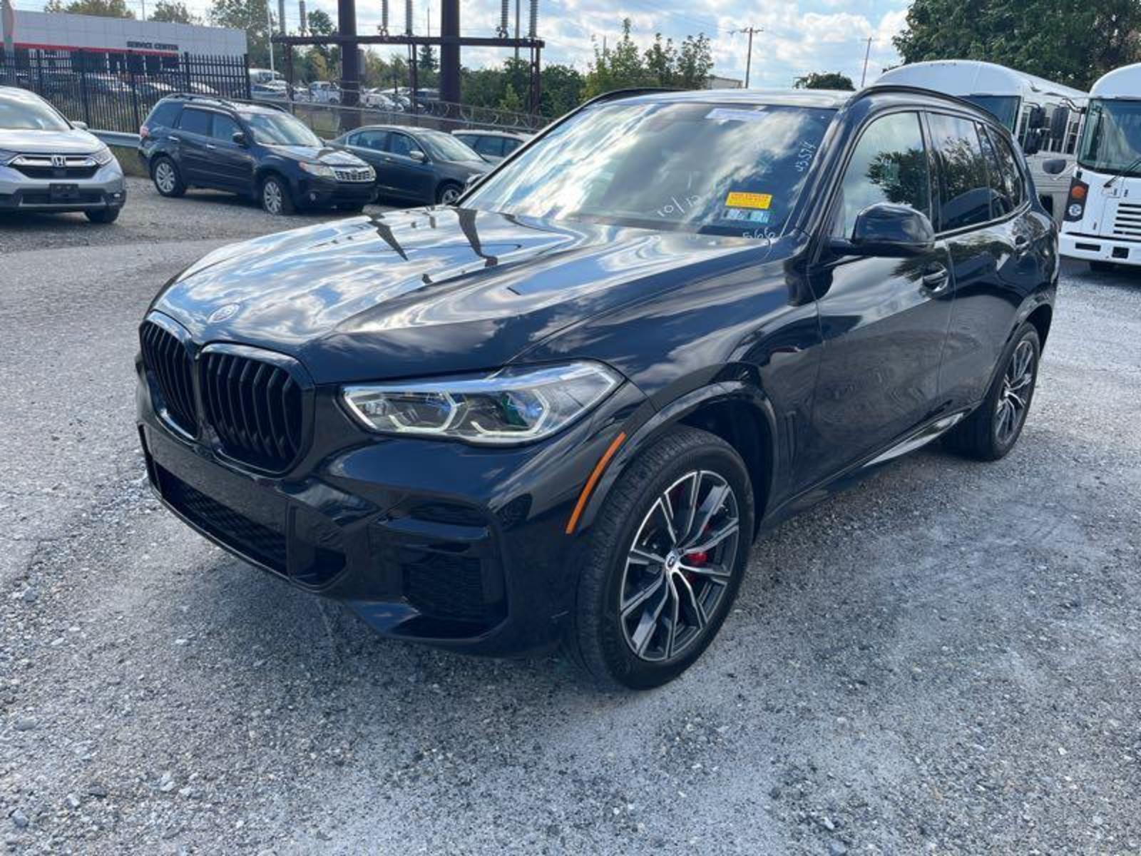 2022 BMW X5  M50i AWD