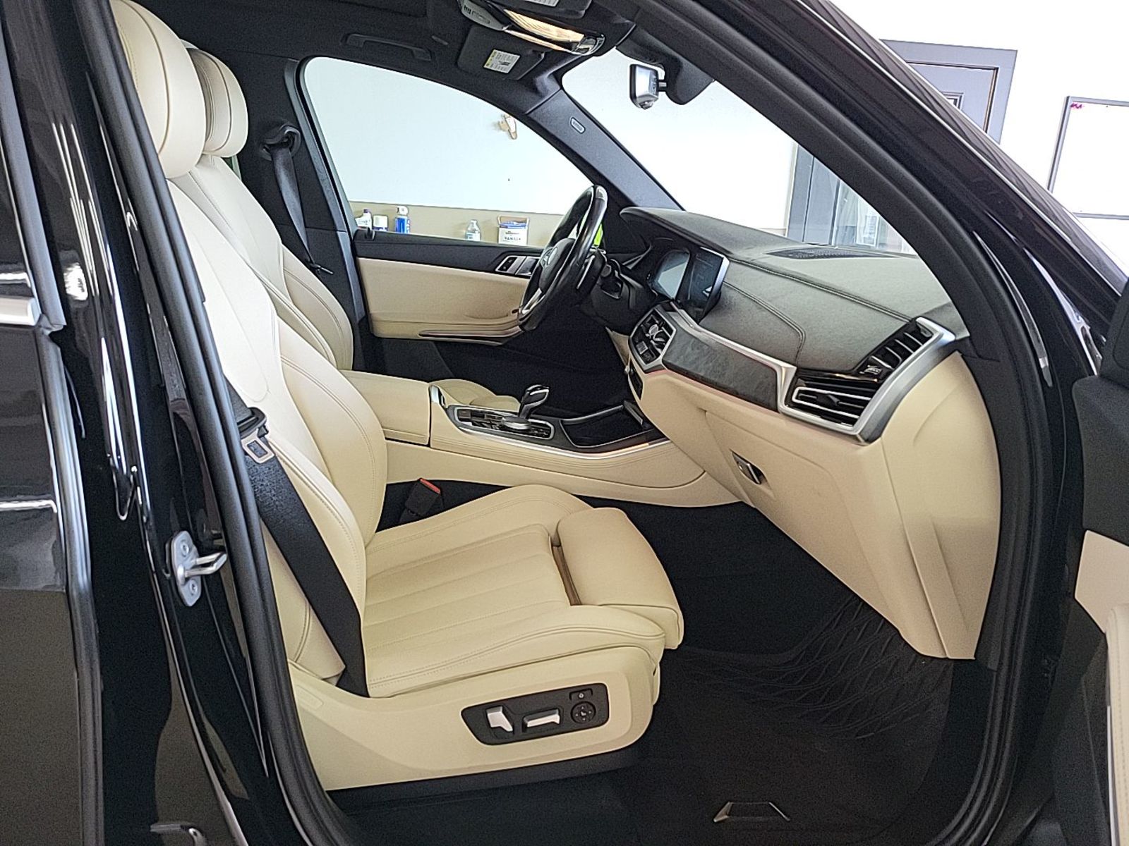 2022 BMW X5  XDrive40i AWD