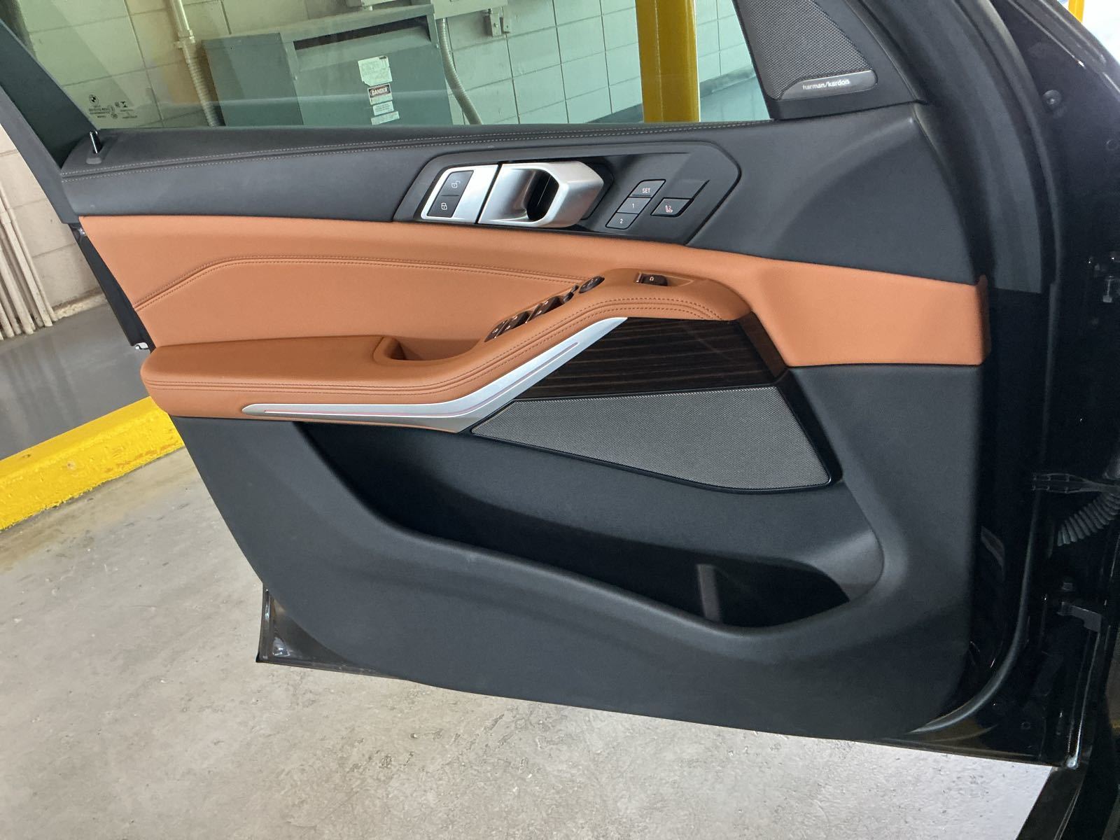 2022 BMW X5  M50i AWD