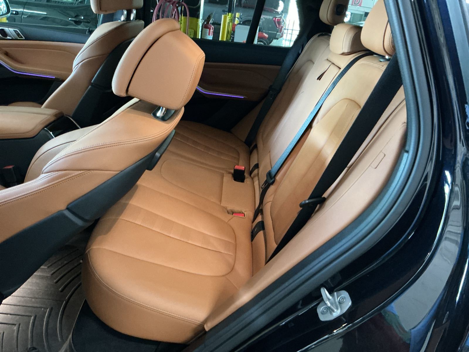2022 BMW X5  M50i AWD
