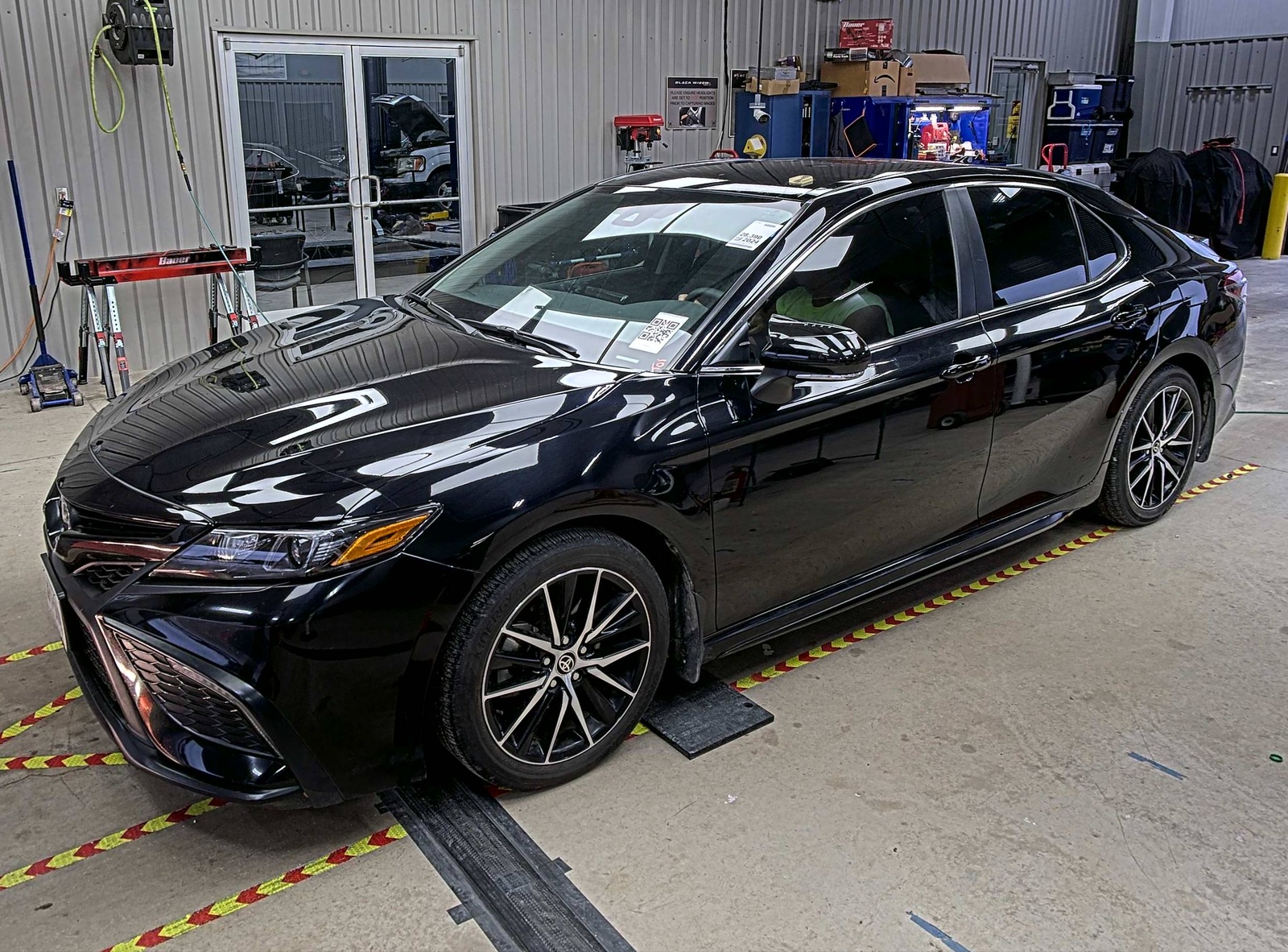 2024 Toyota Camry  SE NIGHTSHADE FWD