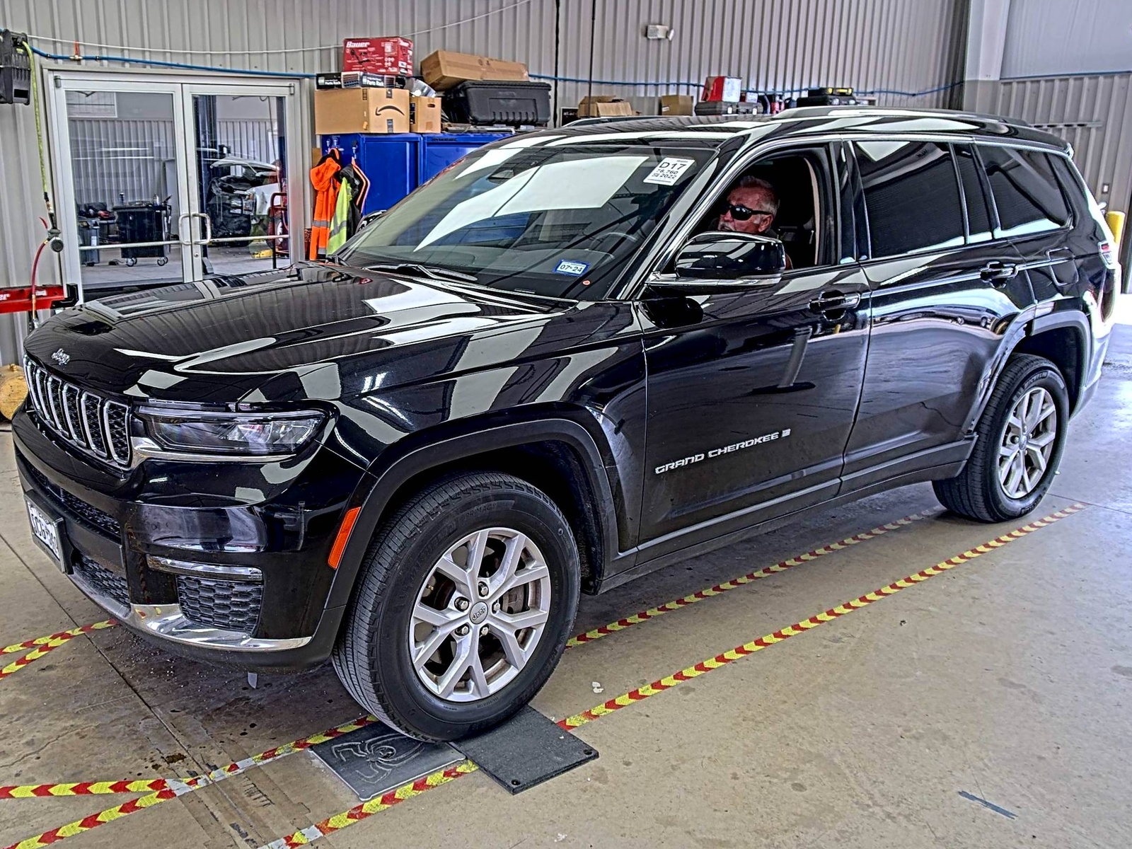2022 Jeep Grand Cherokee   RWD