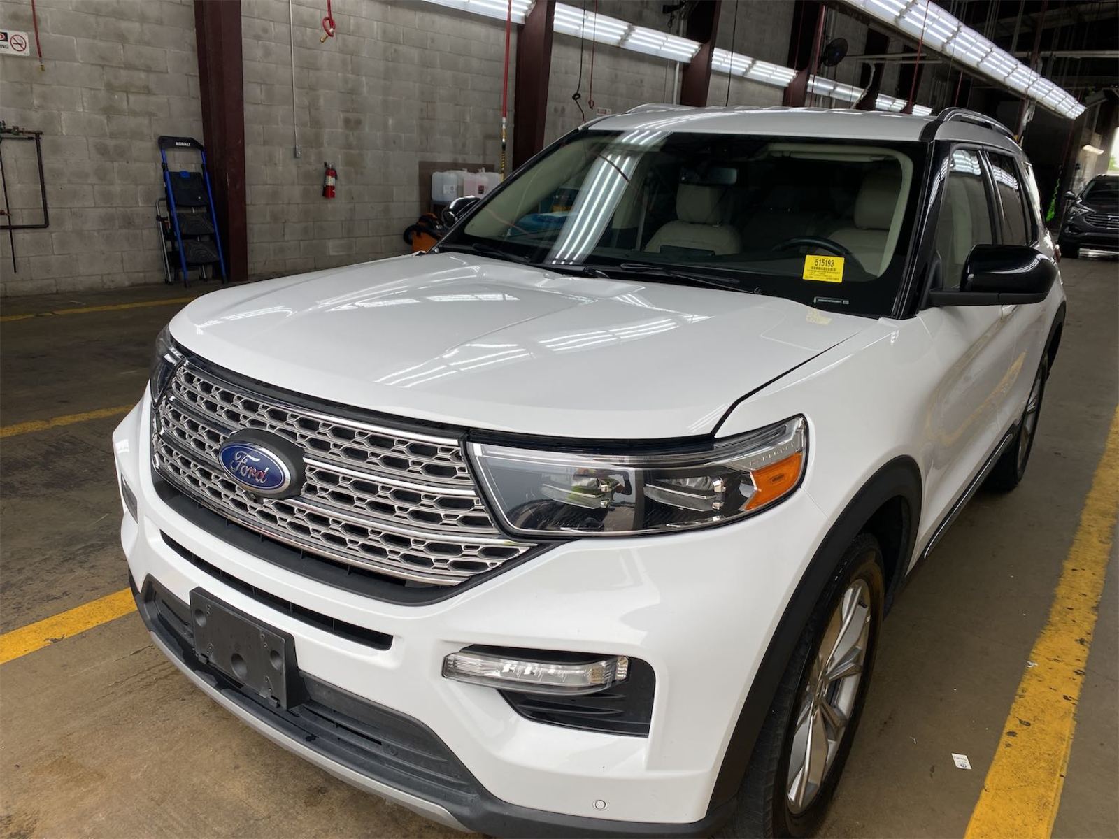 2023 Ford Explorer  Limited AWD
