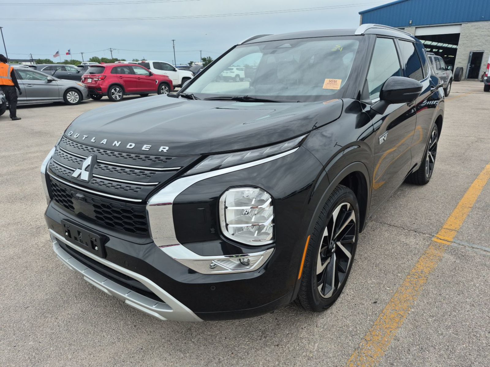 2023 Mitsubishi Outlander PHEV   AWD
