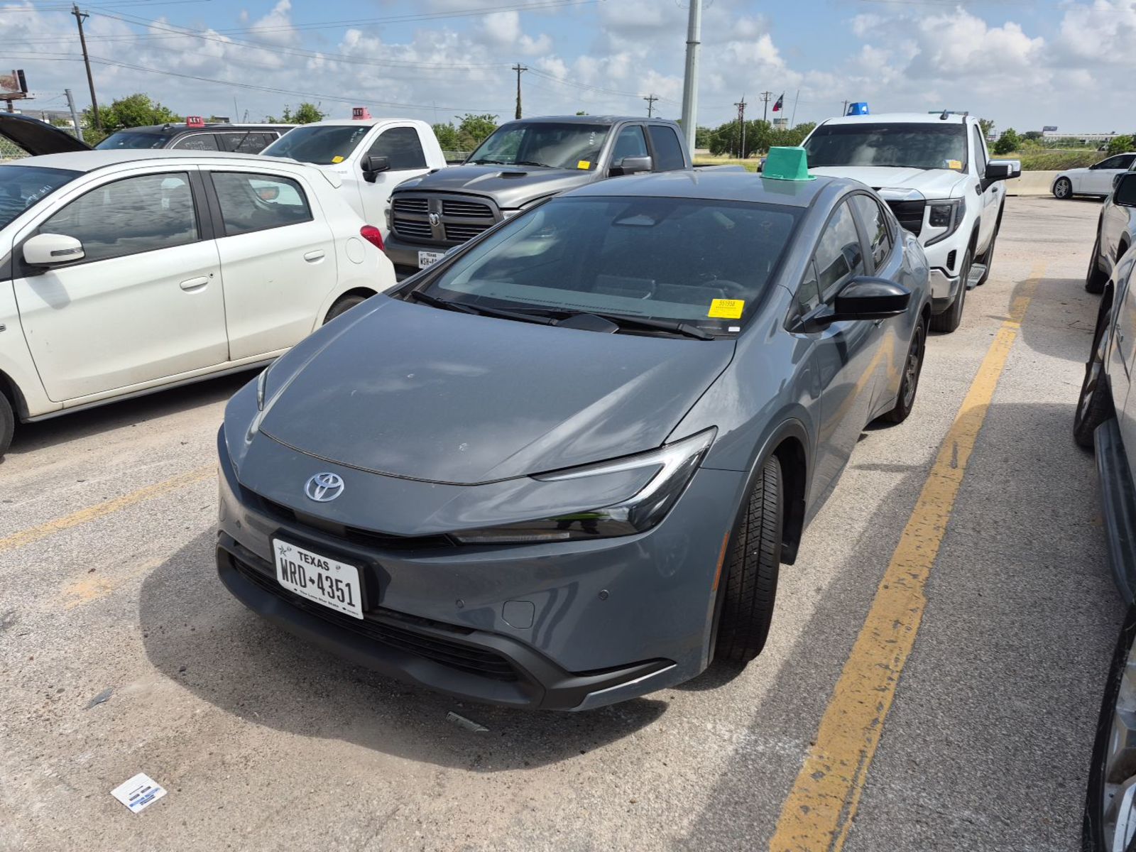 2026 Toyota Prius  LE FWD