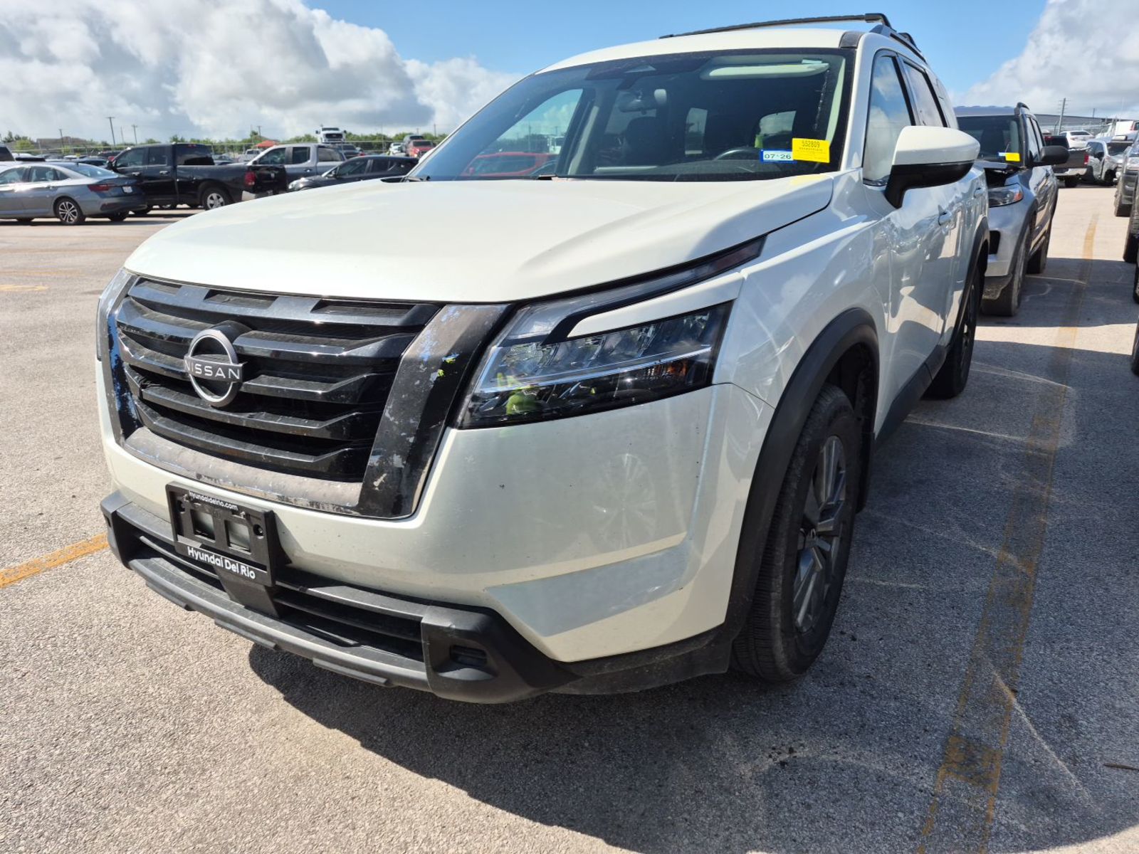 2022 Nissan Pathfinder SV FWD