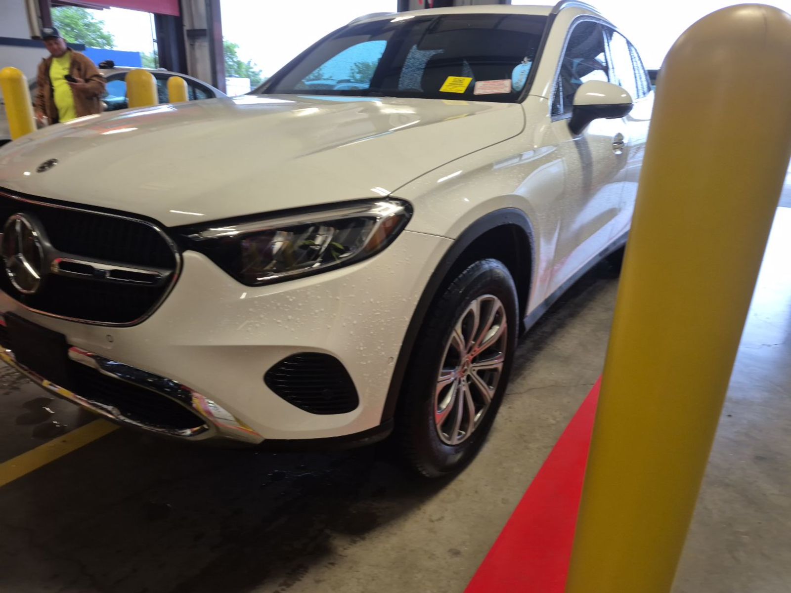 2025 Mercedes-Benz GLC   RWD