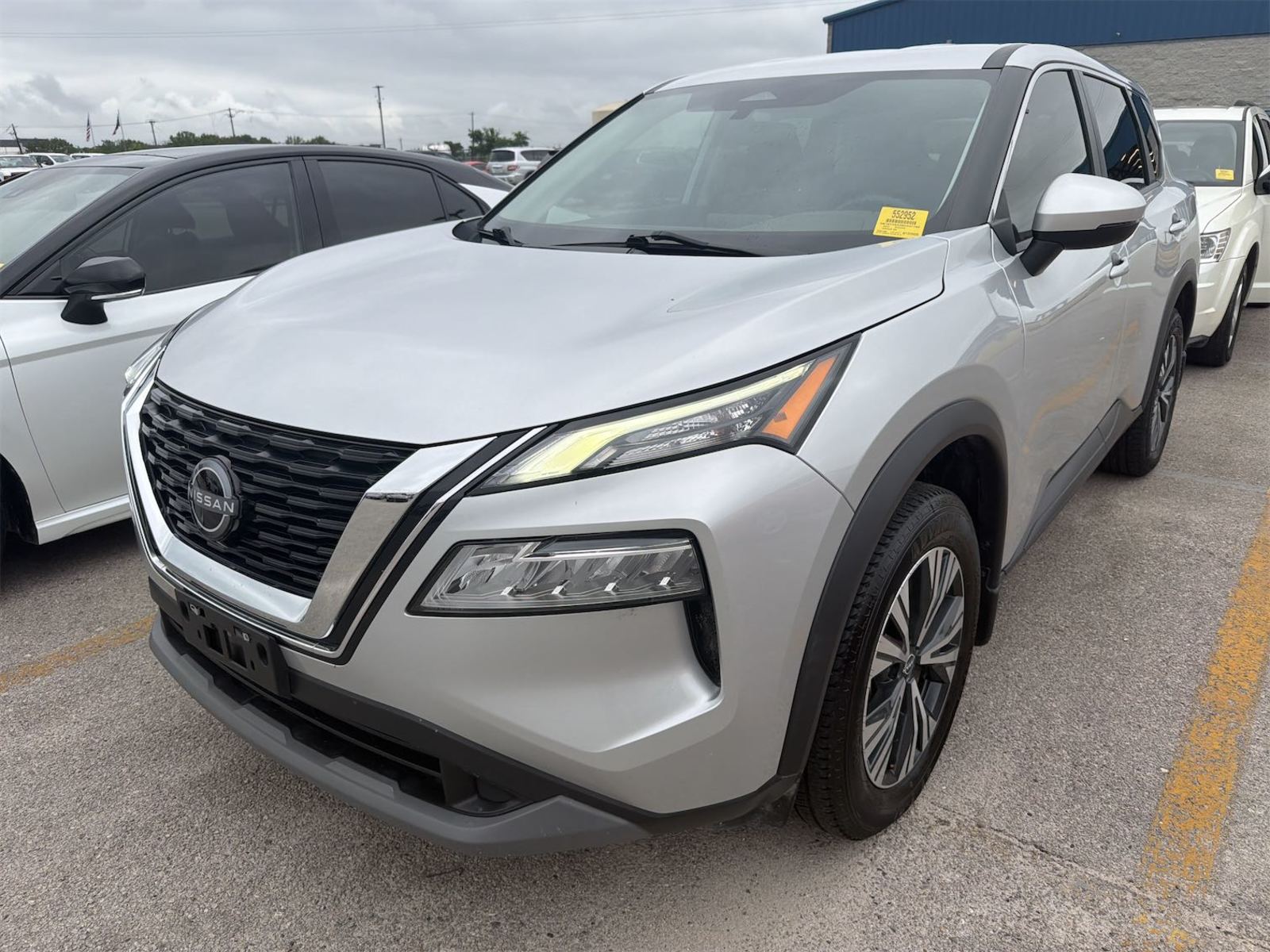 2022 Nissan Rogue SV FWD