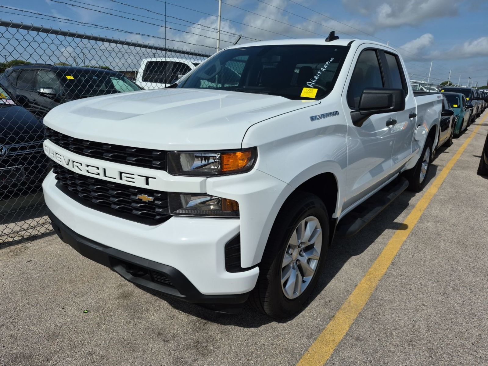 2022 Chevrolet Silverado 1500  Custom AWD