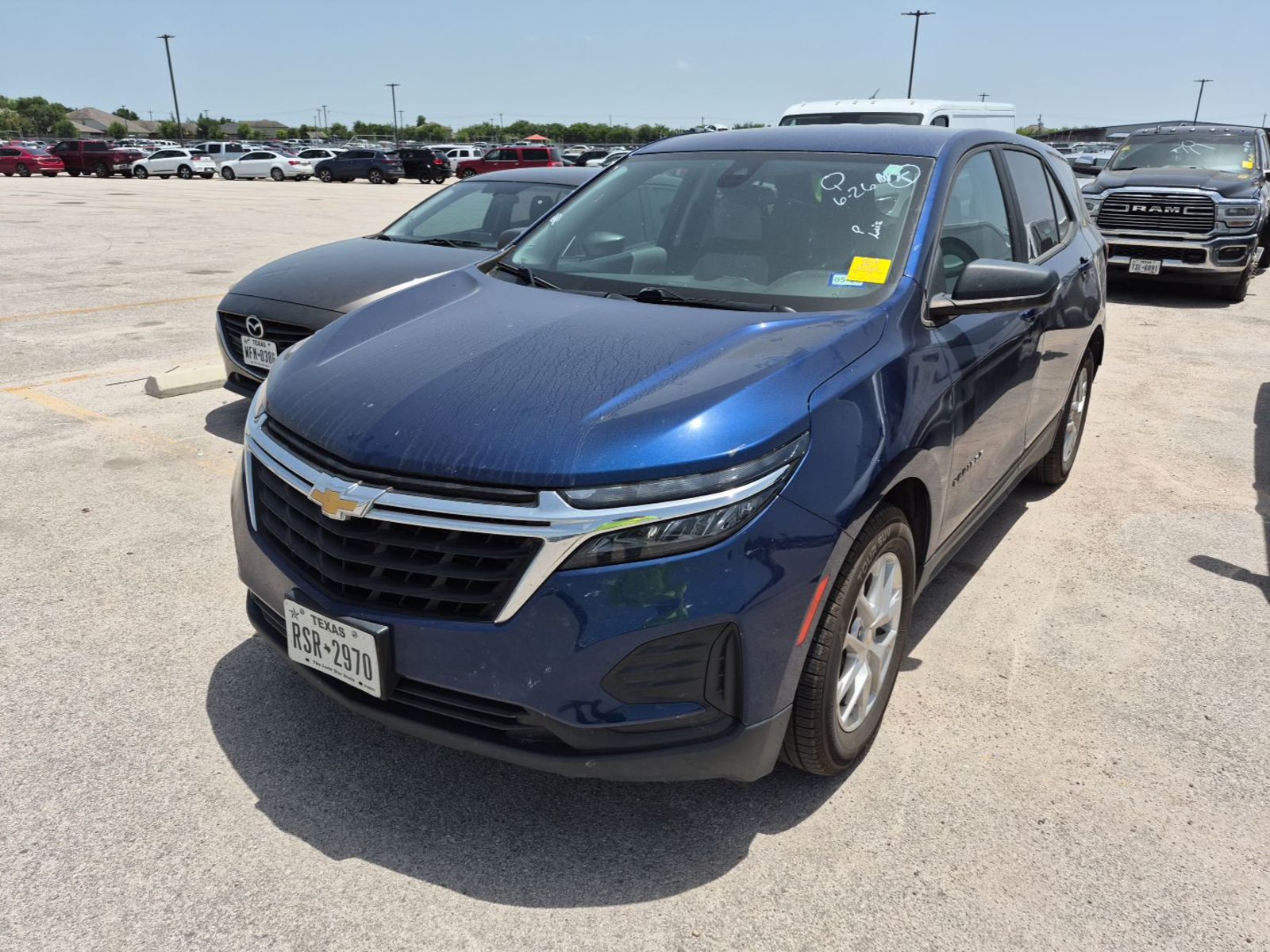 2022 Chevrolet Equinox  LS FWD