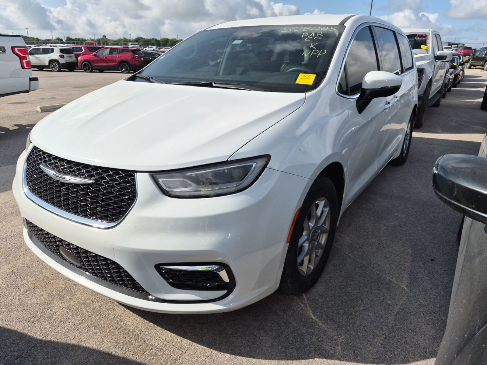 2023 Chrysler Pacifica  Touring L FWD