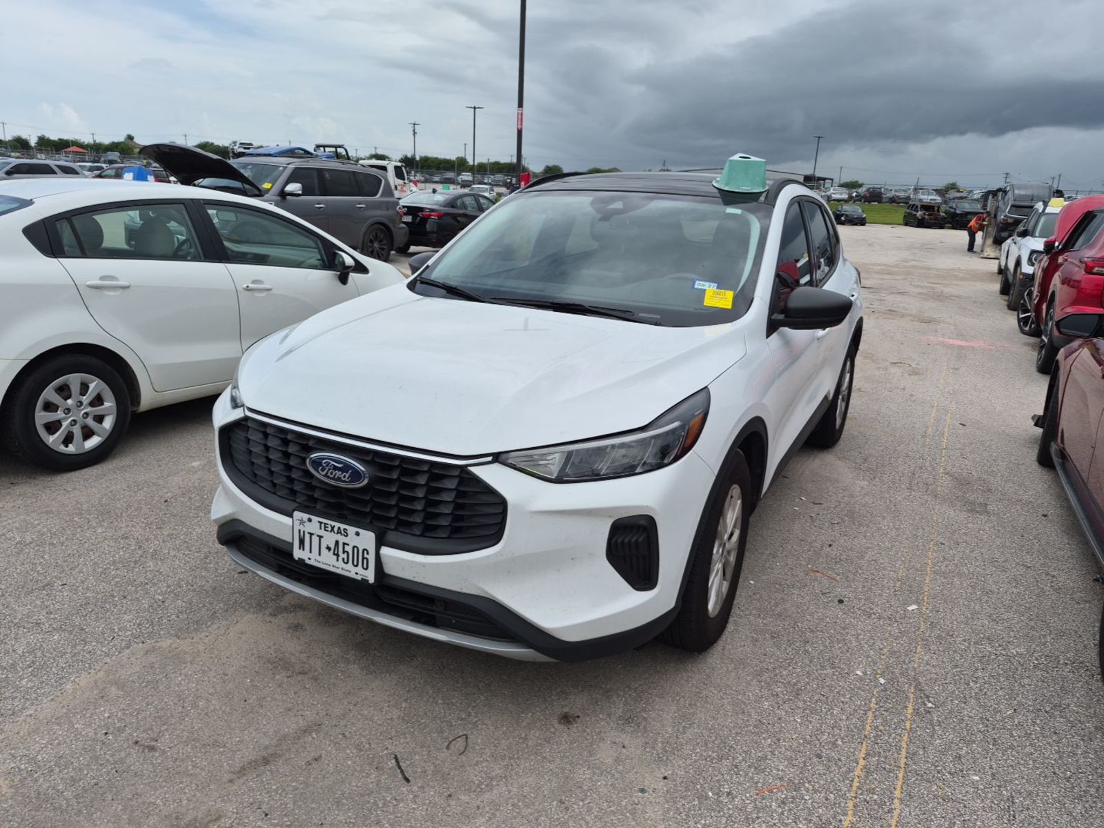 2025 Ford Escape   FWD