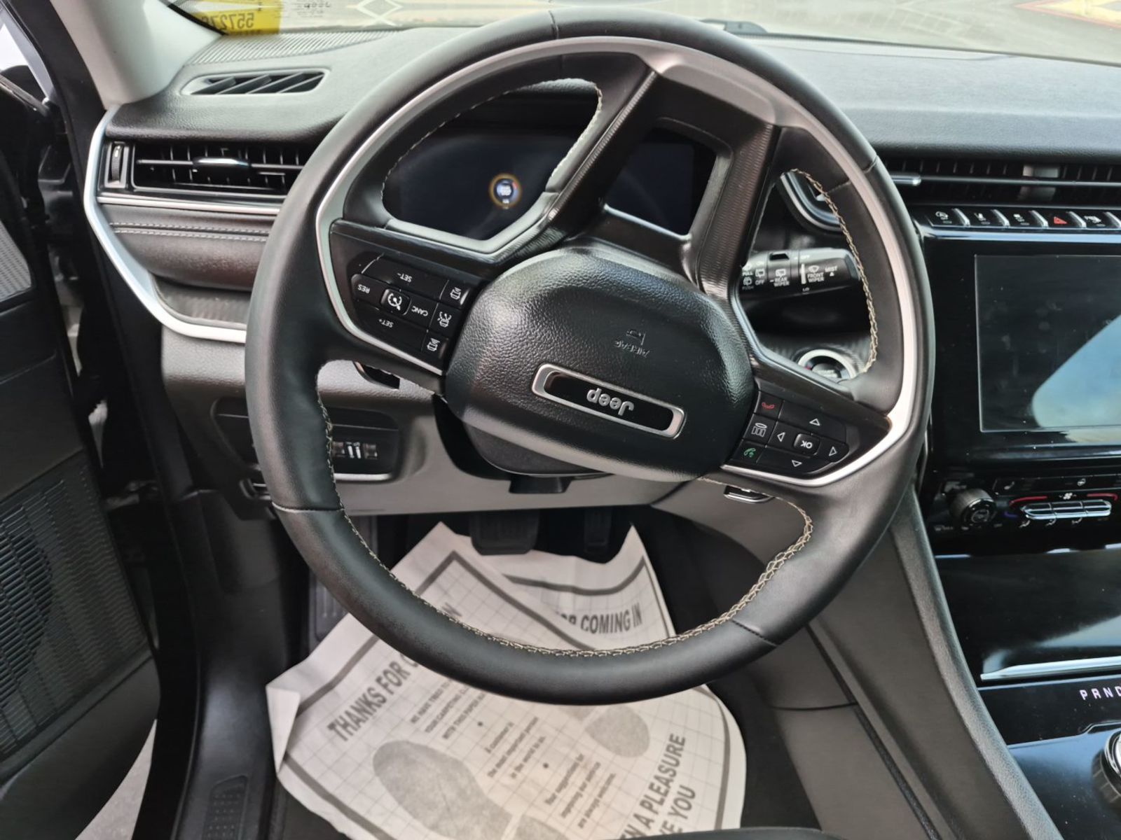 2023 Jeep Grand Cherokee  Laredo AWD