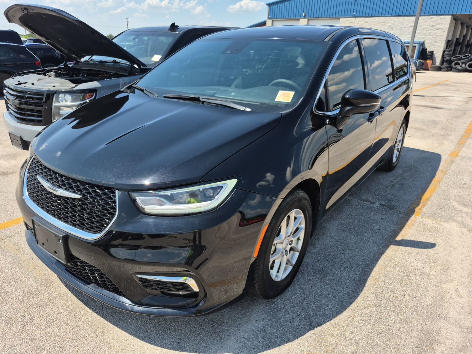 2026 Chrysler Pacifica  Select FWD