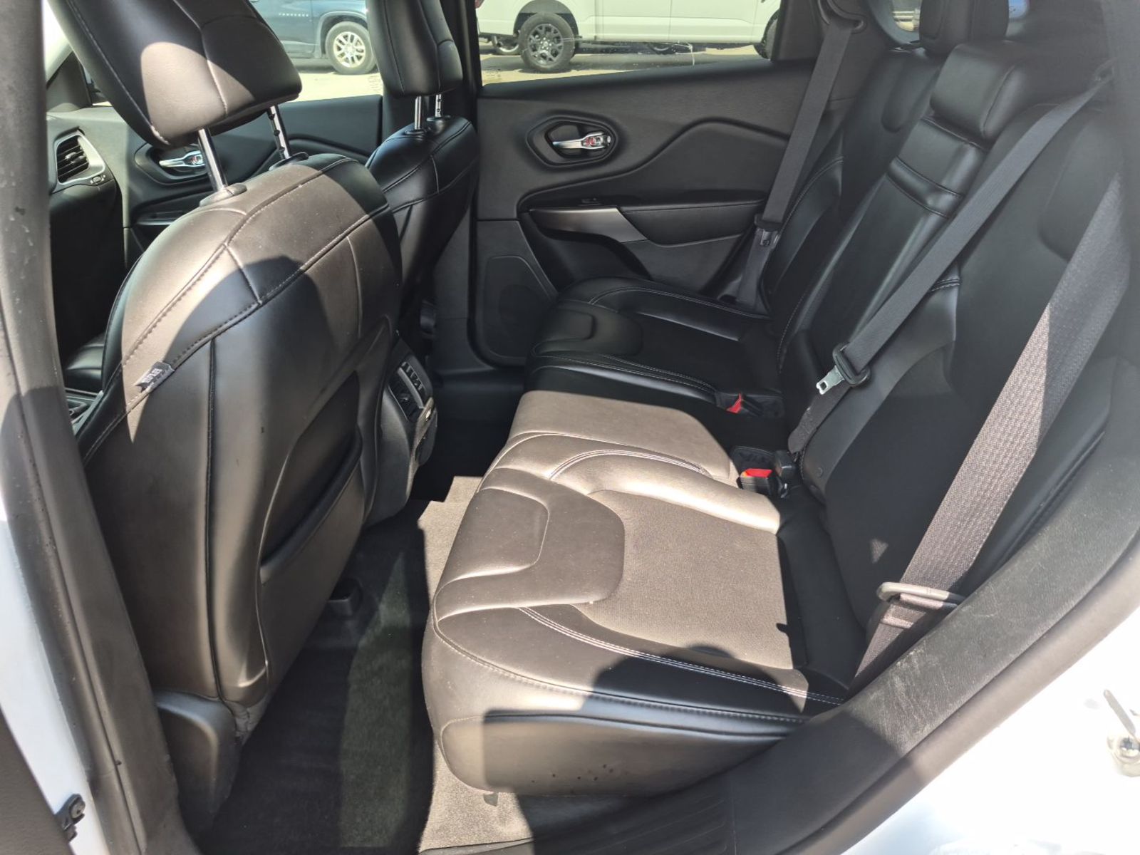 2019 Jeep Cherokee  Latitude Plus FWD