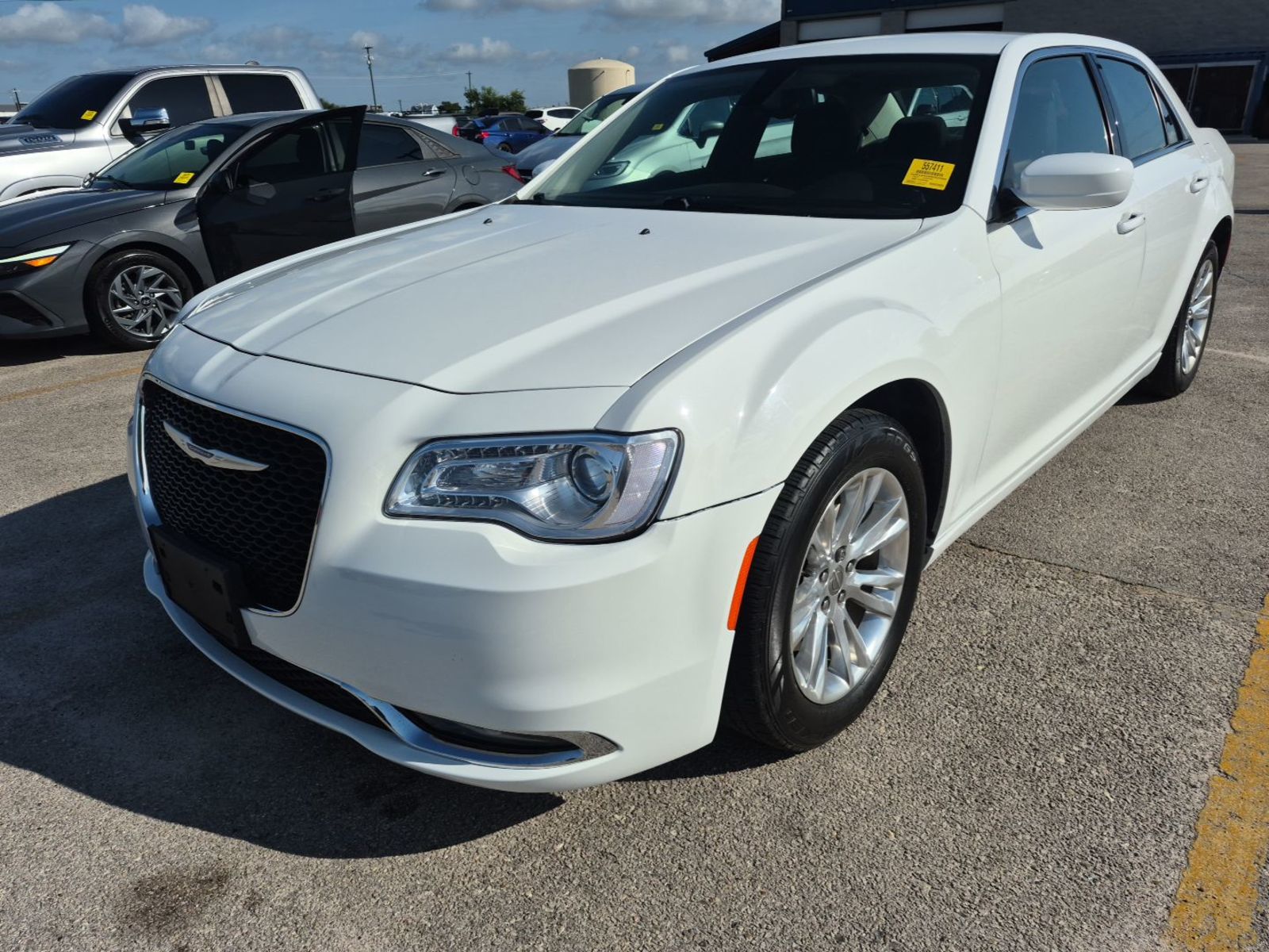 2021 Chrysler 300  Touring RWD