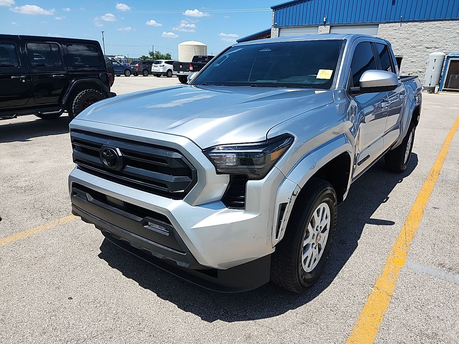 2025 Toyota Tacoma  SR5 AWD