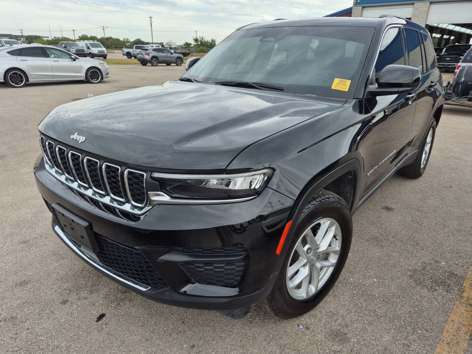 2025 Jeep Grand Cherokee  Laredo X RWD