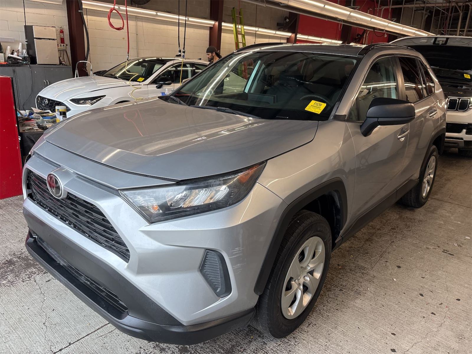 2019 Toyota RAV4  LE FWD