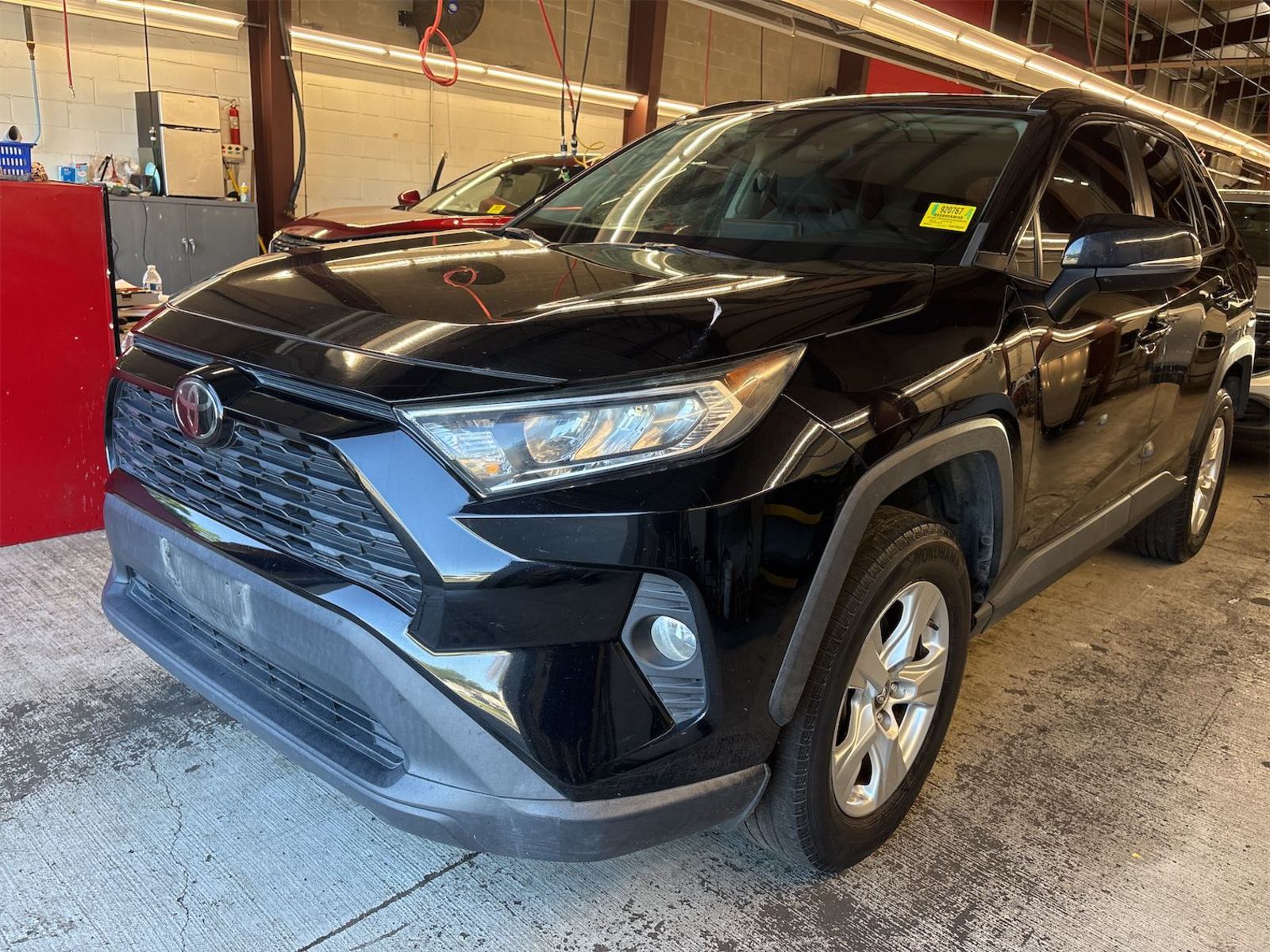 2019 Toyota RAV4  XLE AWD