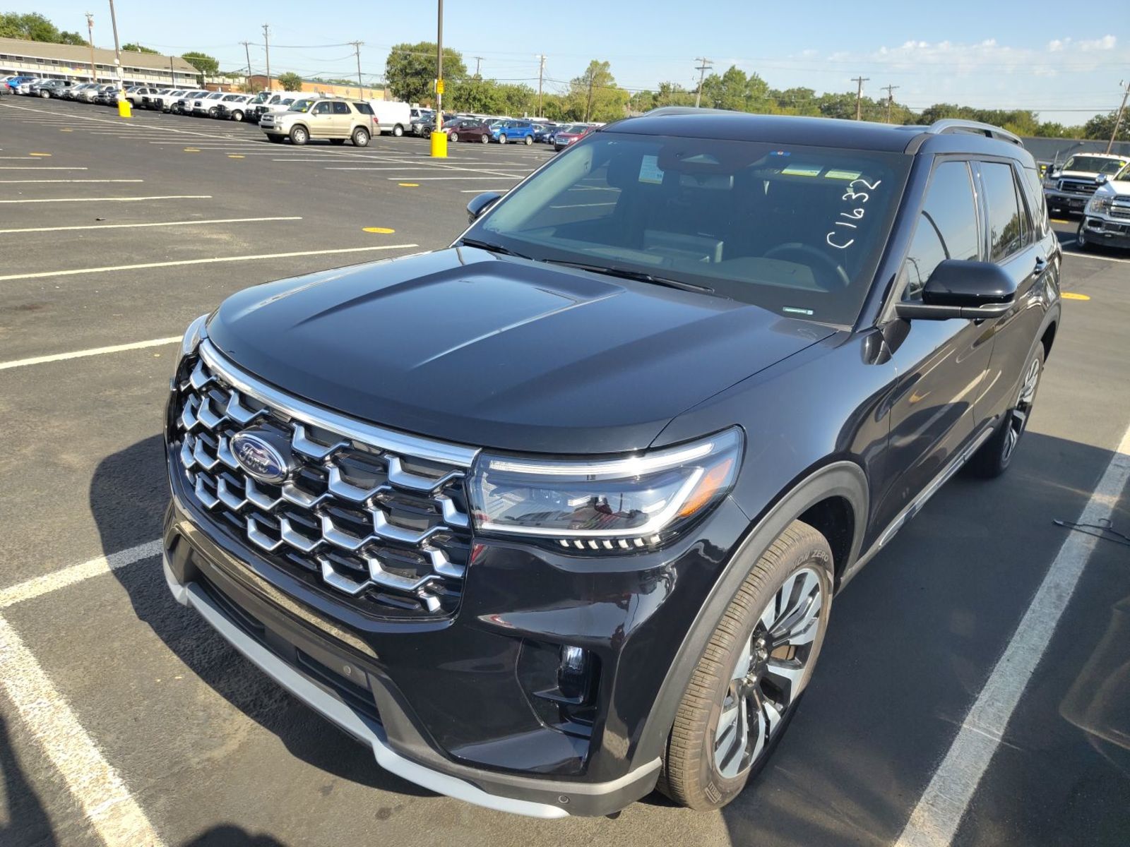 2026 Ford Explorer  Platinum AWD