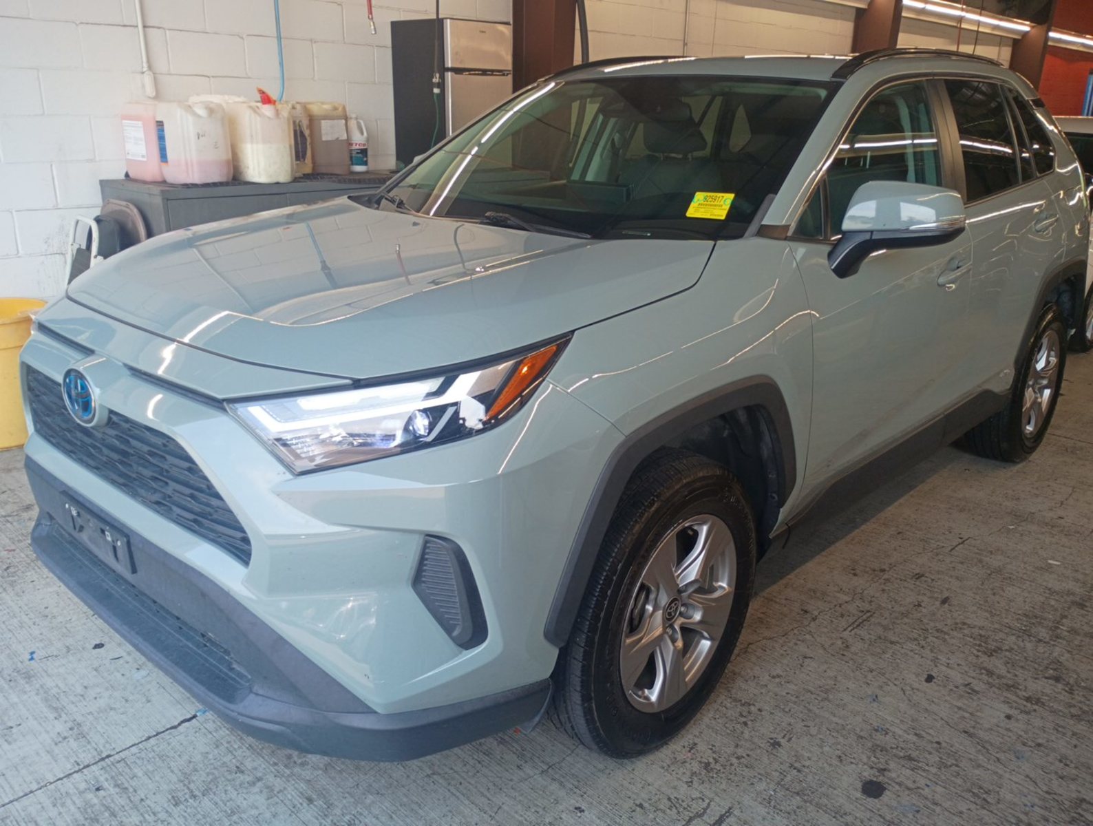 2023 Toyota RAV4  Hybrid XLE AWD