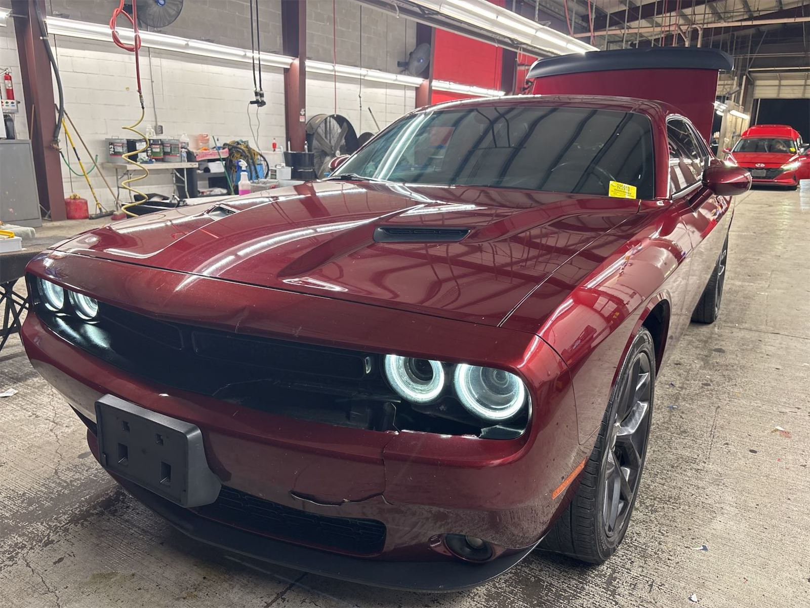 2022 Dodge Challenger  SXT RWD