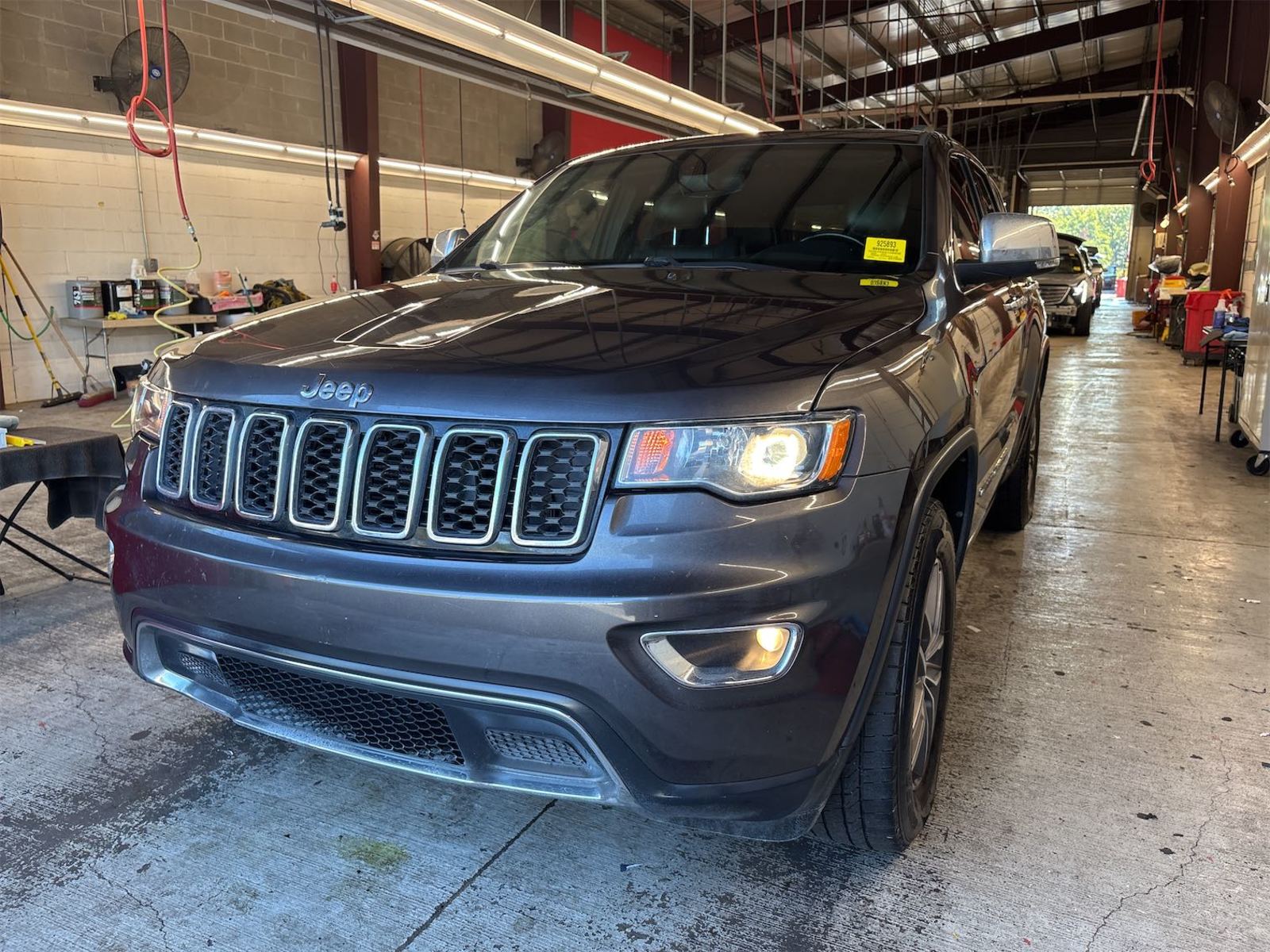 2020 Jeep Grand Cherokee  Limited RWD