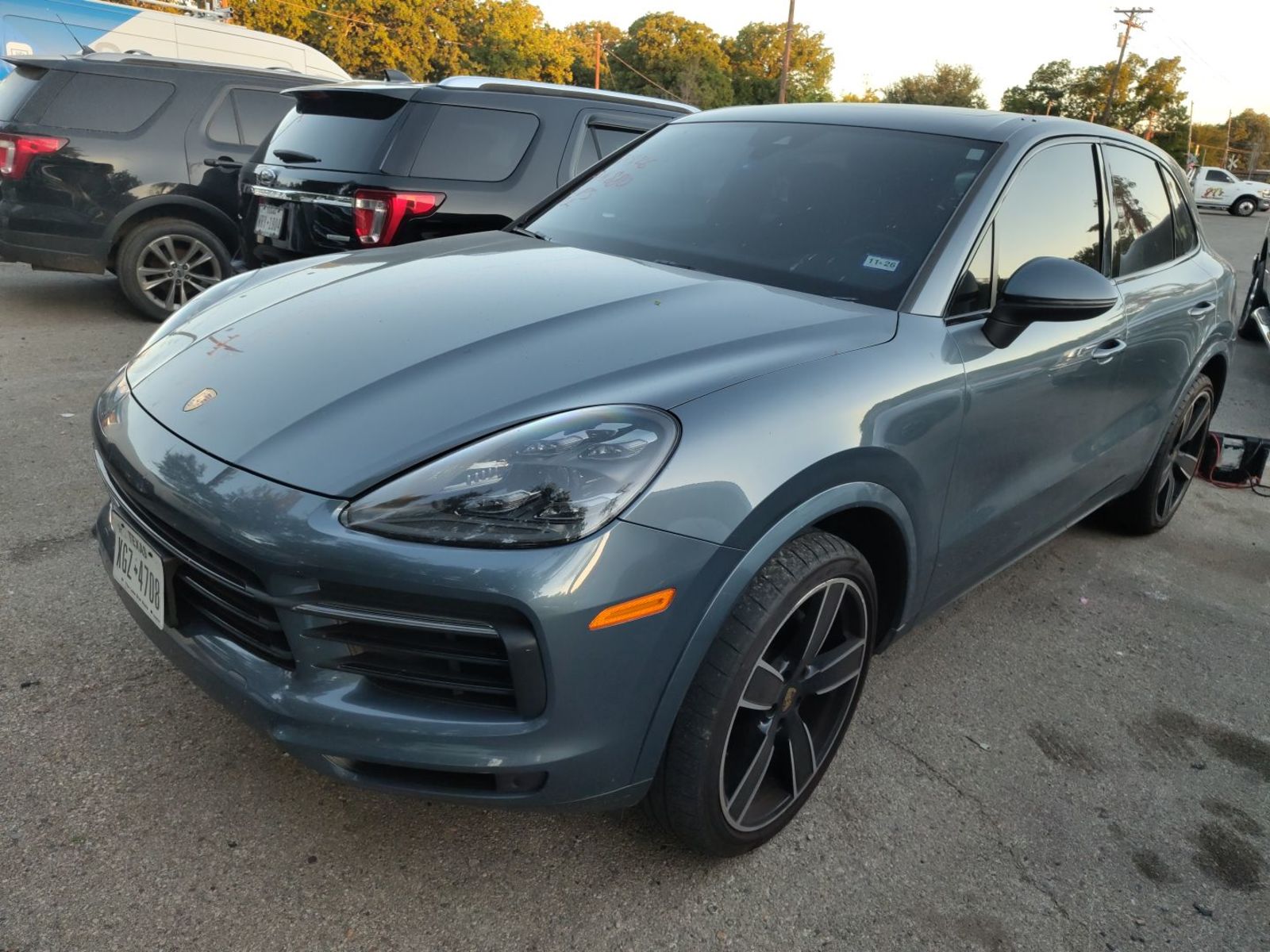 2019 Porsche cayenne  Base AWD