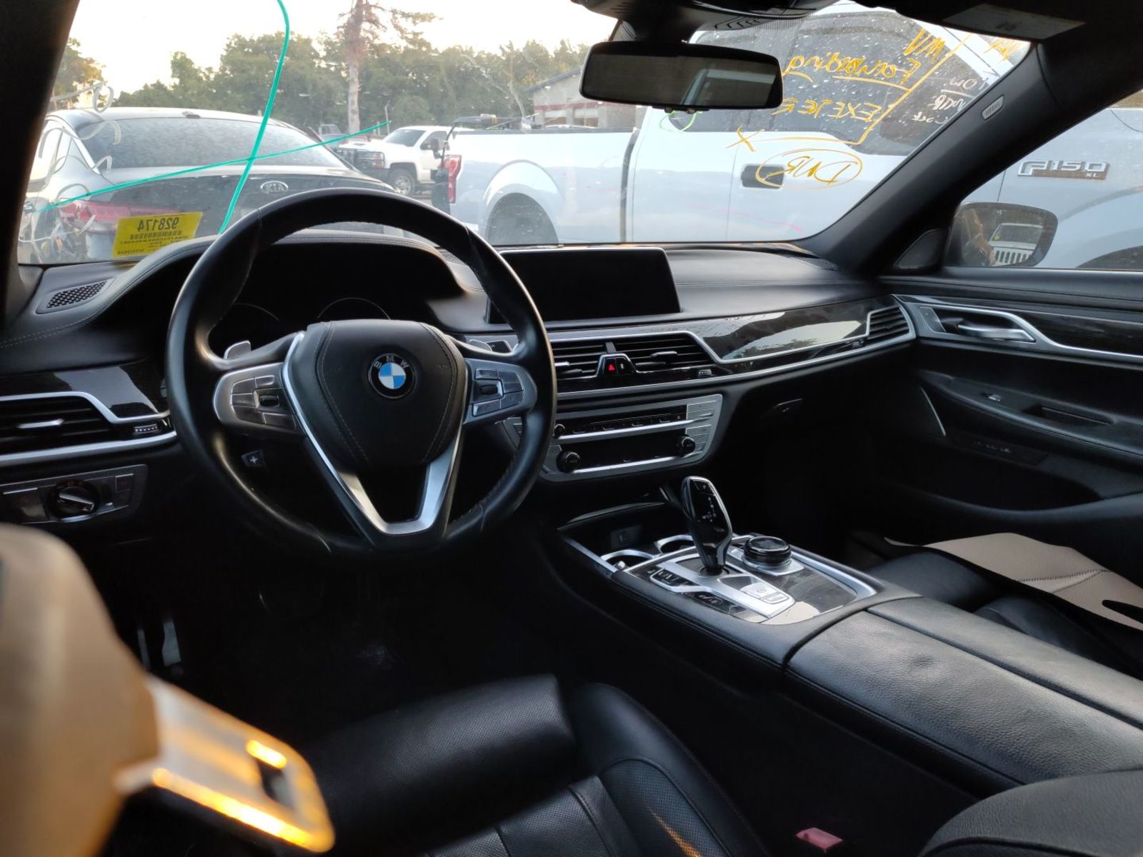 2019 BMW 7-Series  740i RWD