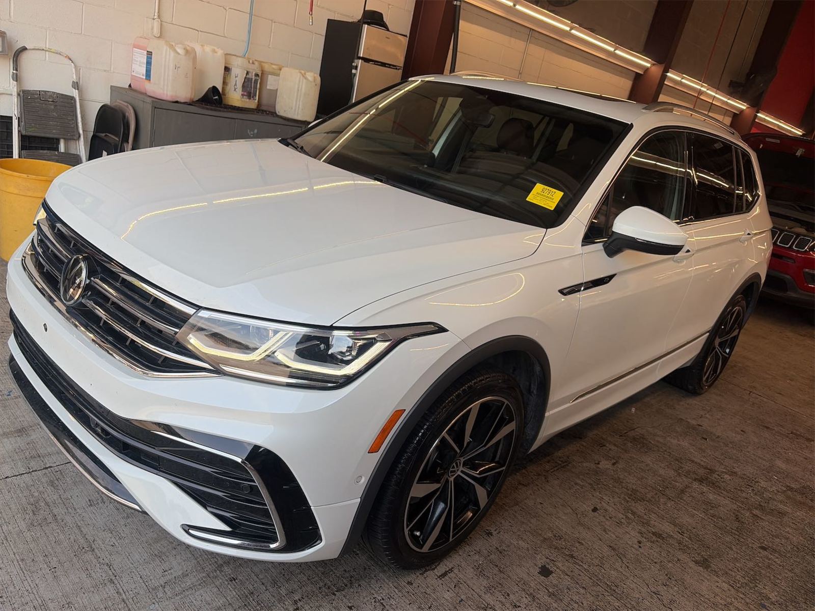 2024 Volkswagen Tiguan  SEL R-Line AWD