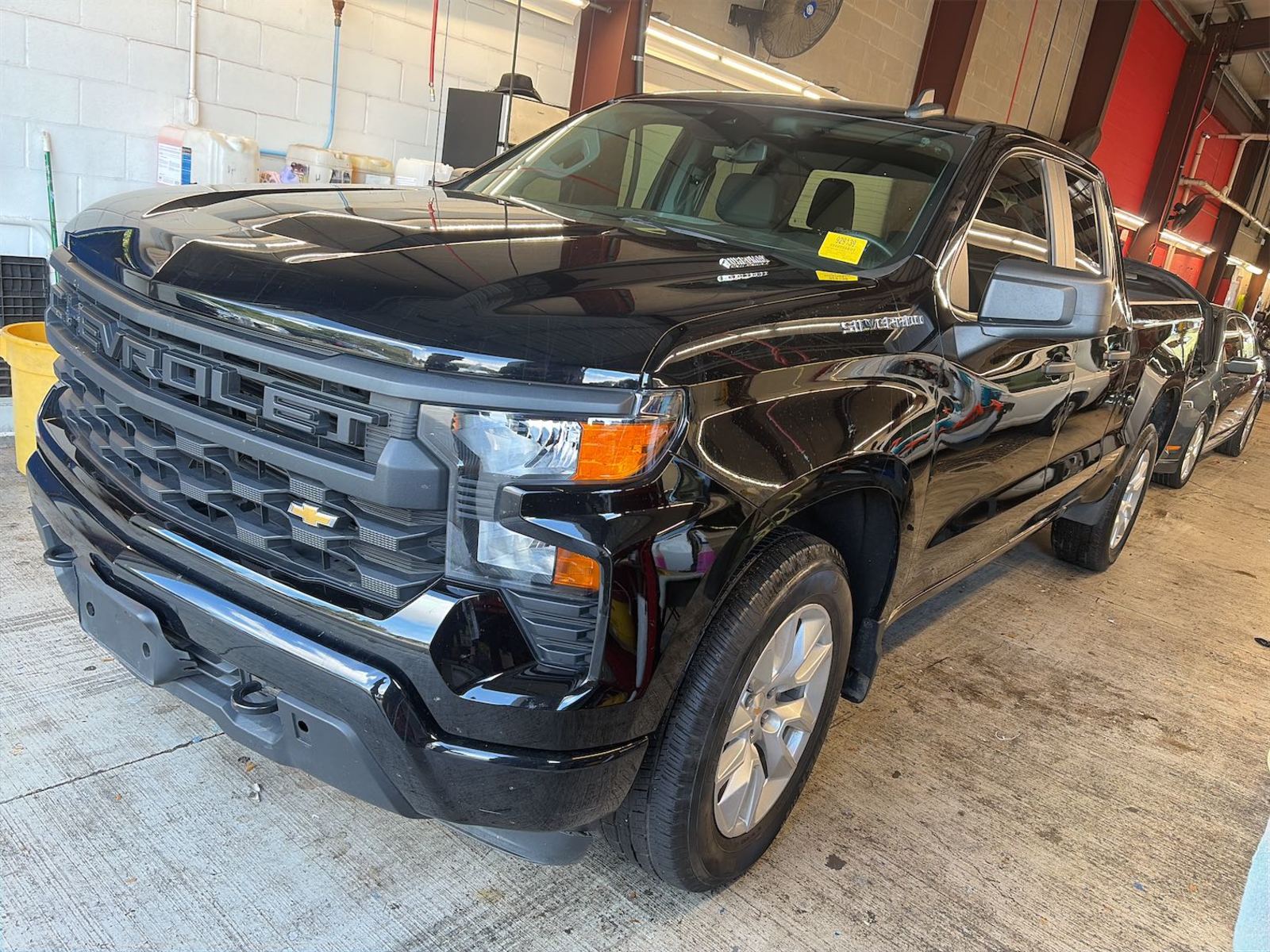 2025 Chevrolet Silverado 1500  Custom RWD