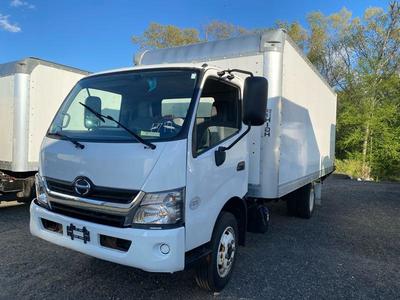2019 HINO 195