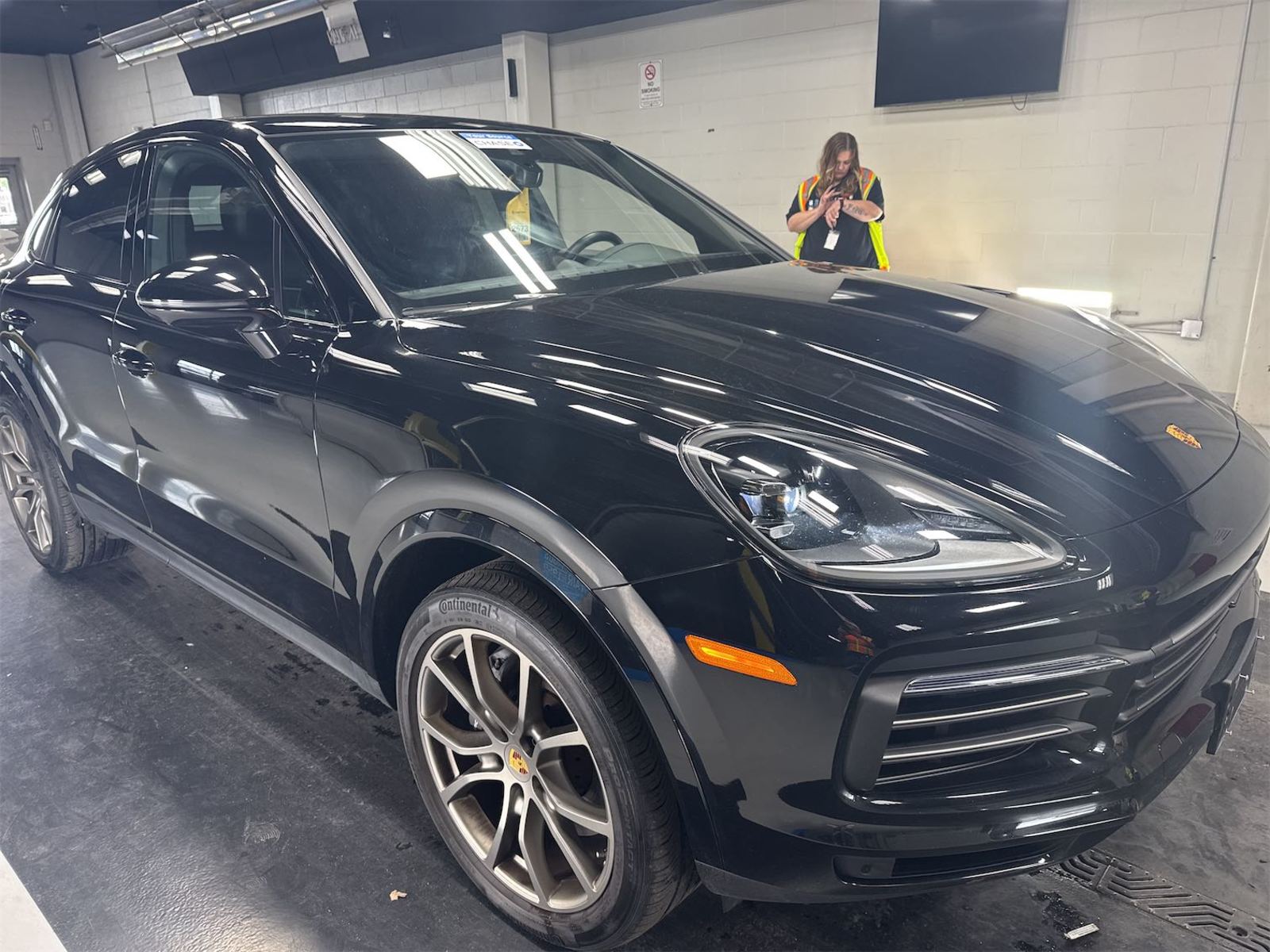 2023 Porsche cayenne   AWD