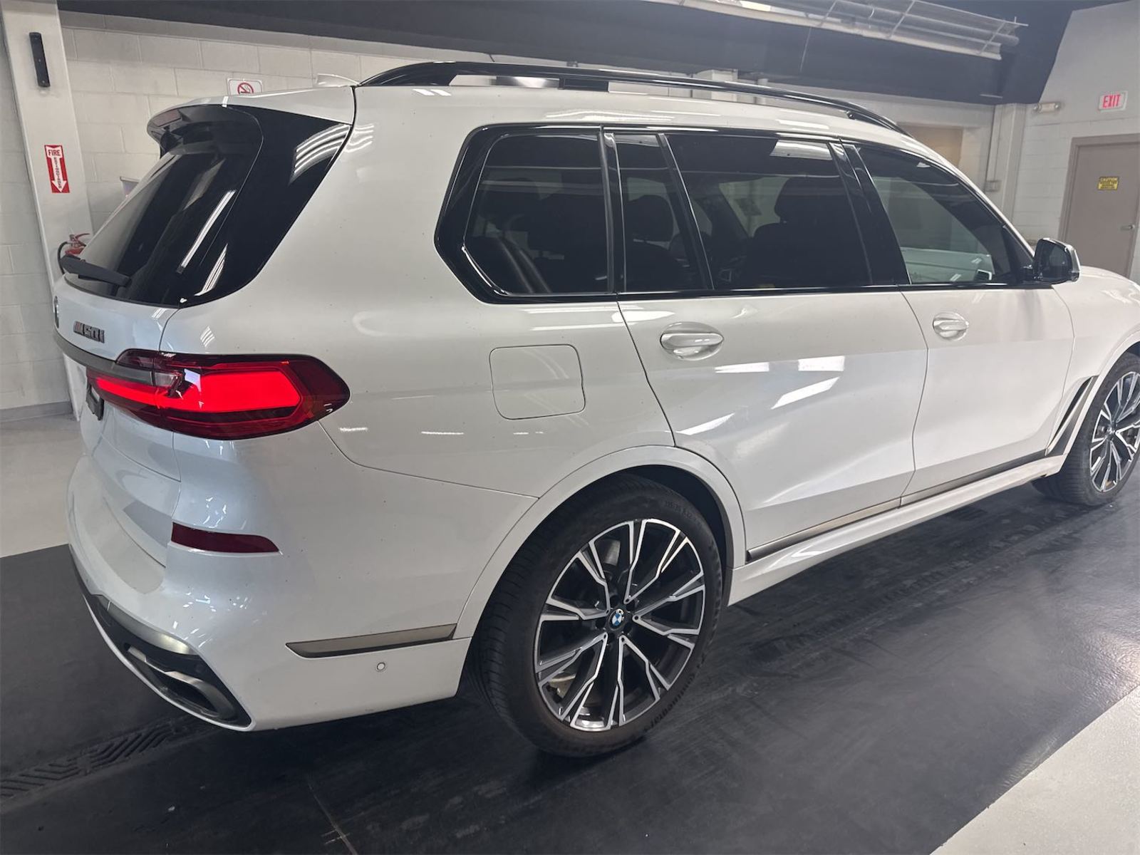 2020 BMW X7  M50i AWD
