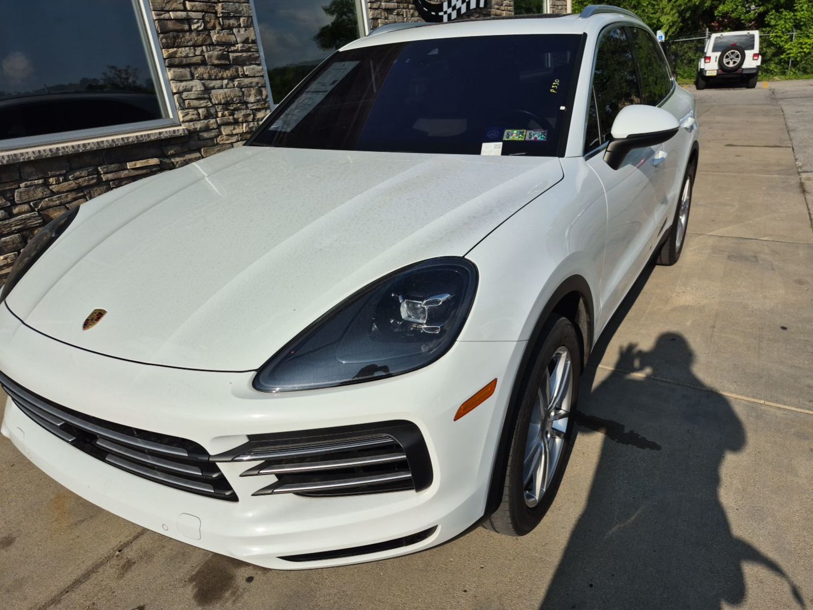 2023 Porsche cayenne  Base AWD