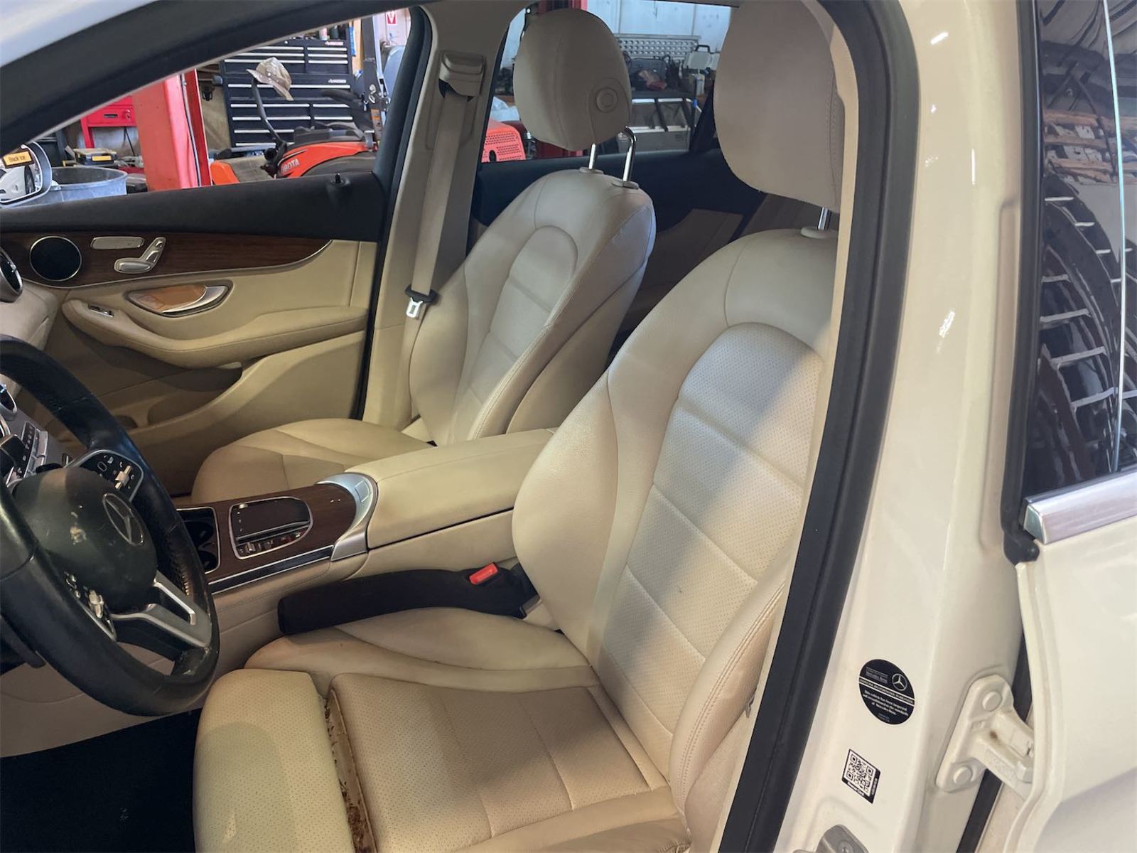 2021 Mercedes-Benz GLC   AWD