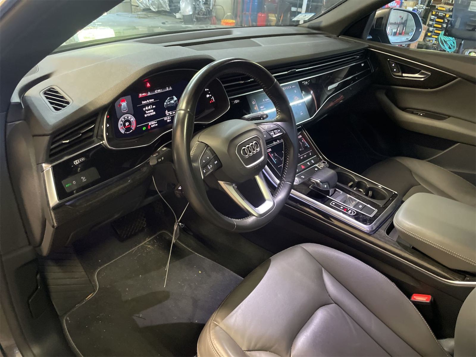 2019 Audi Q8  Premium AWD