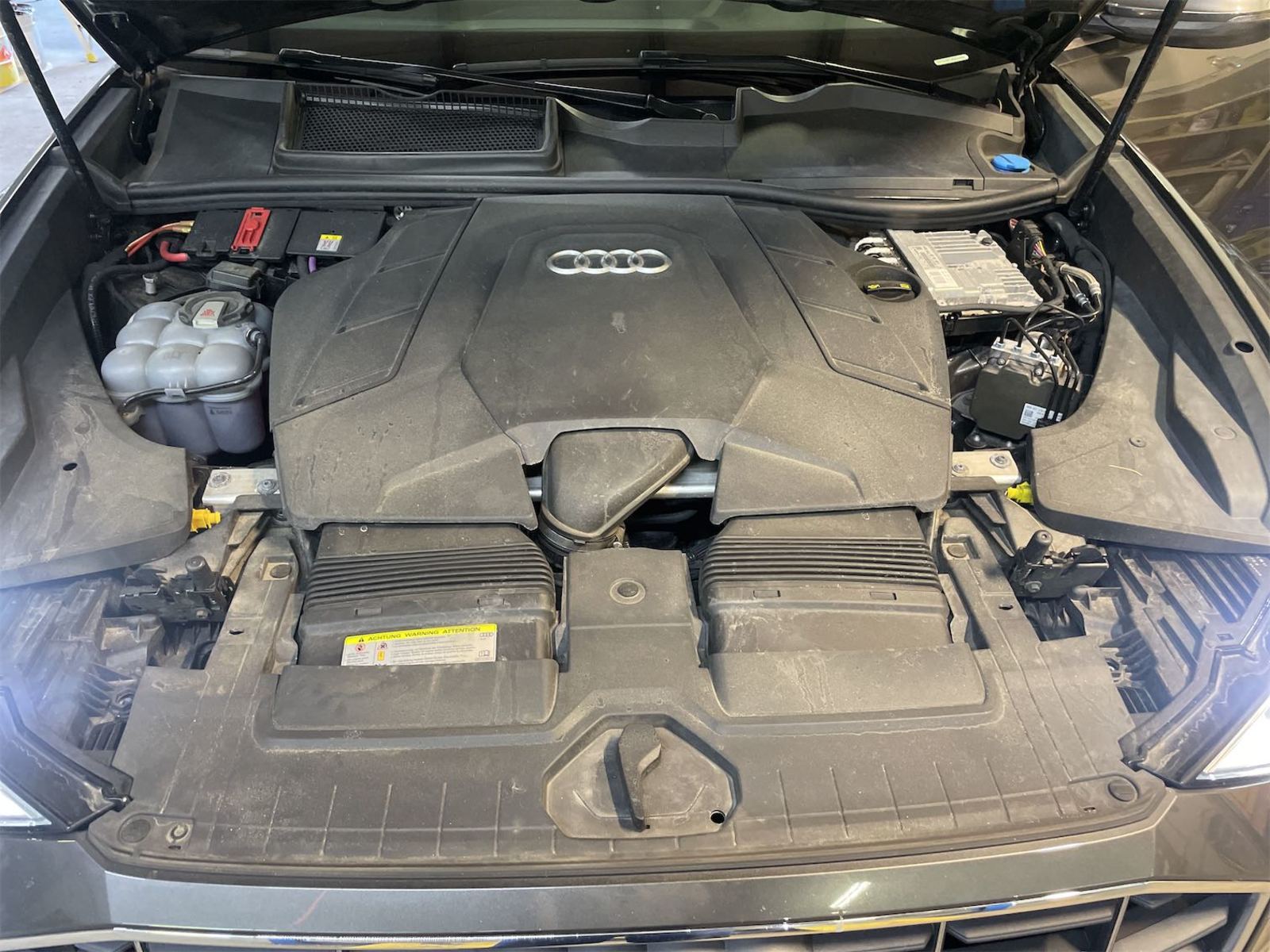 2019 Audi Q8  Premium AWD