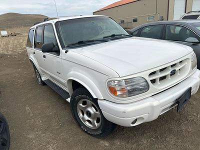 2000 Ford Explorer