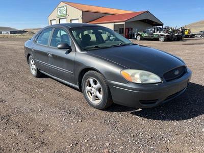 2002 Ford Taurus